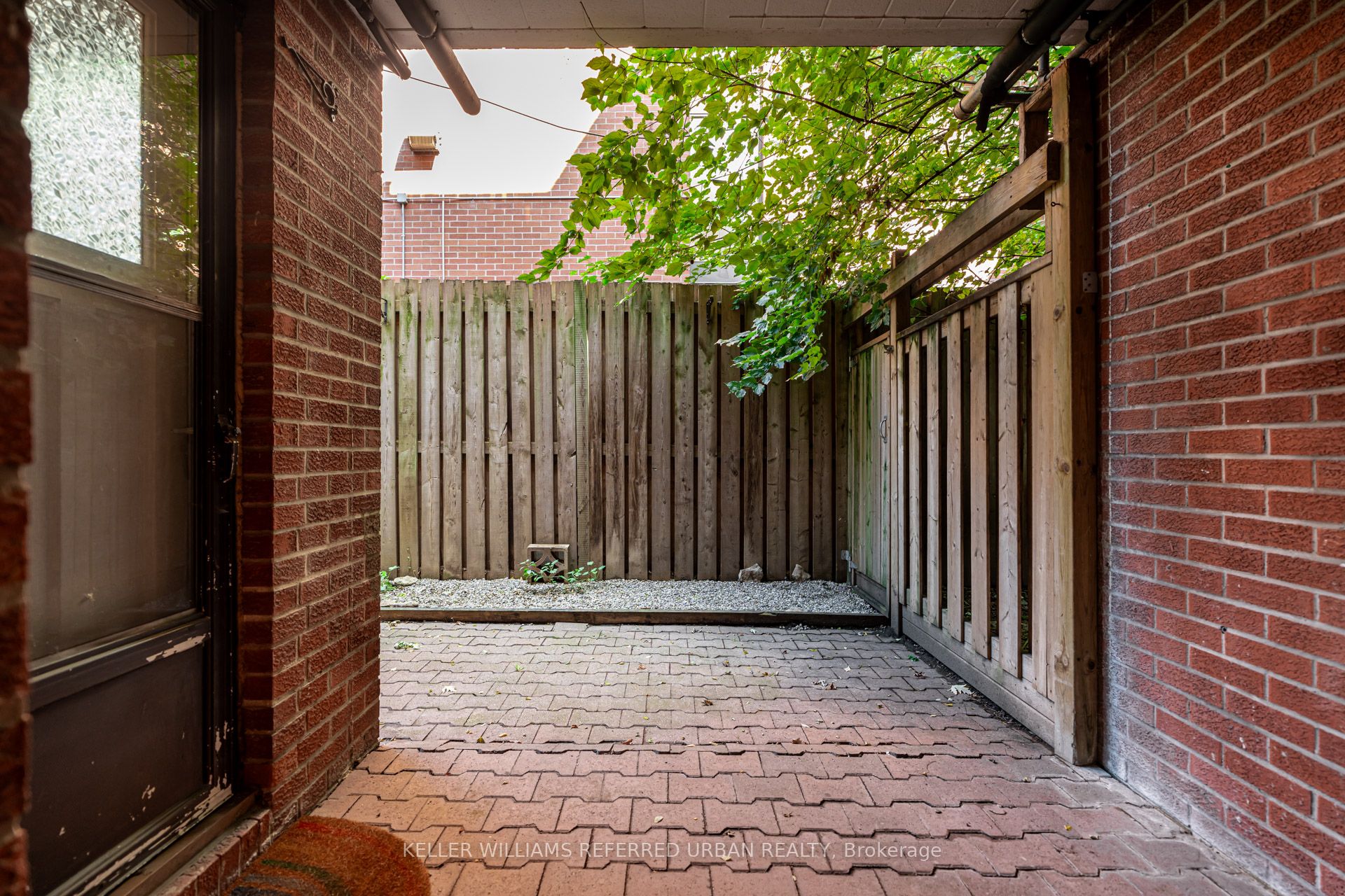 17 Pembroke Street #15