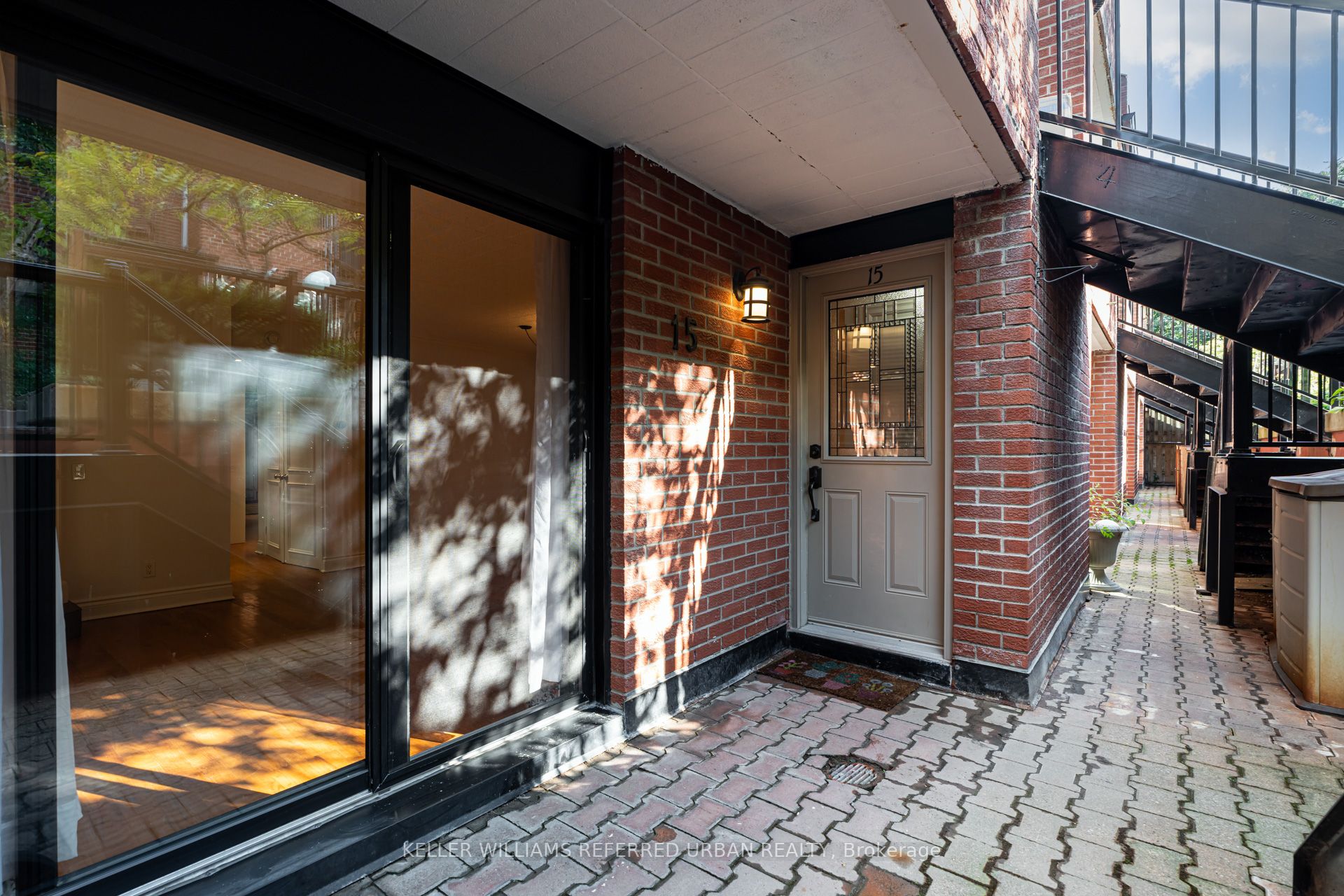 17 Pembroke Street #15