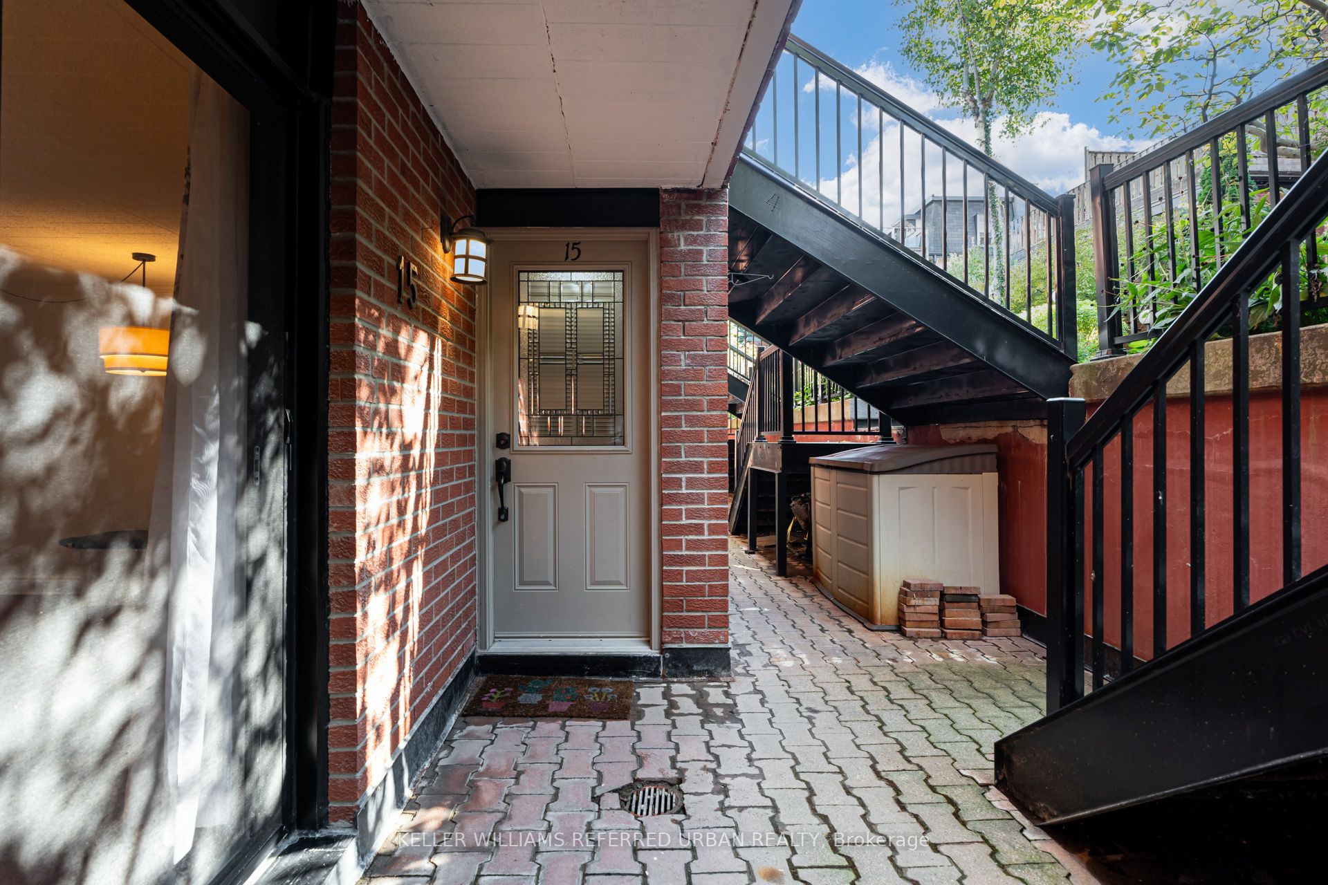 17 Pembroke Street #15