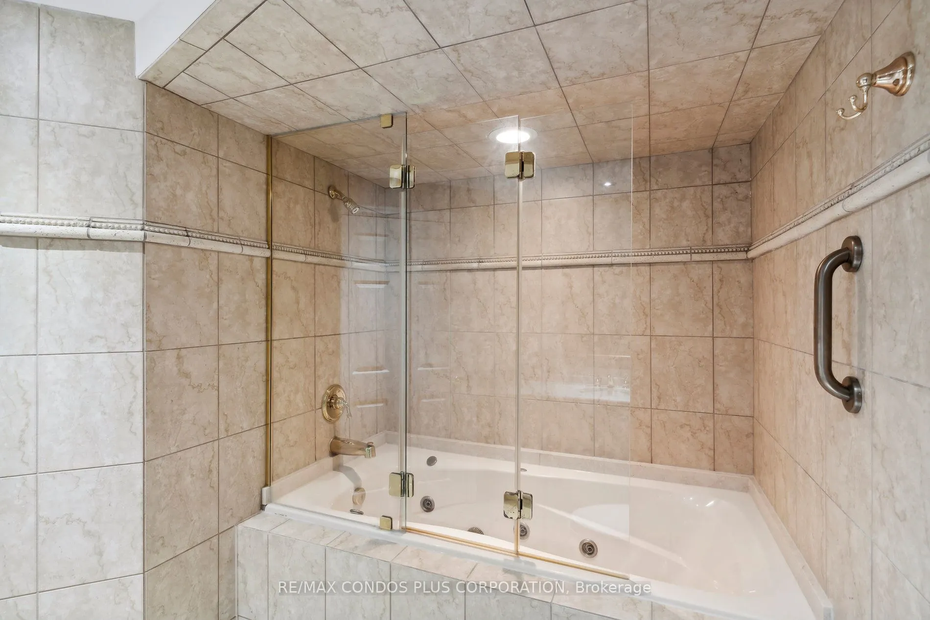 401 Queens Quay W, #512