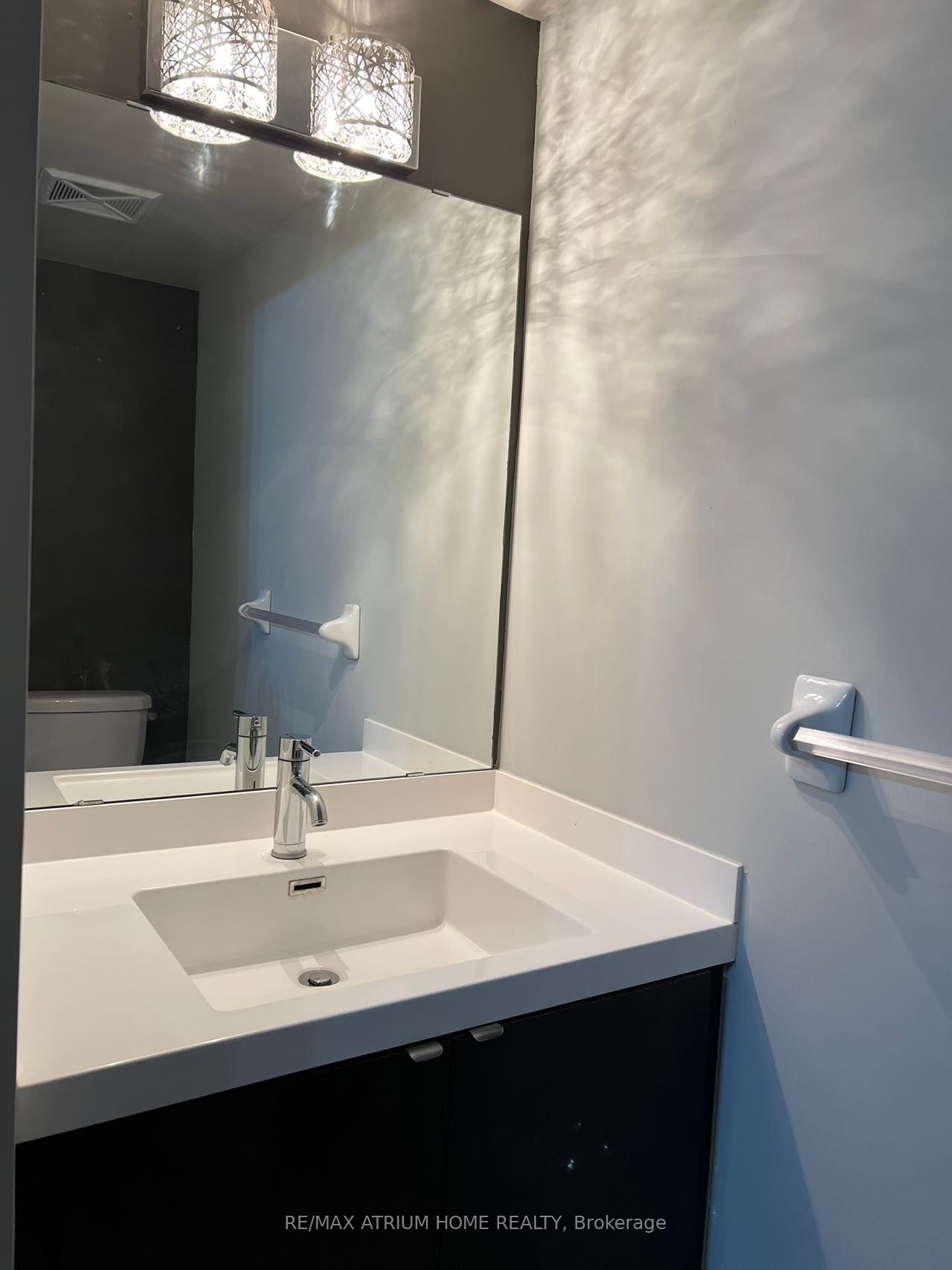 352 Front Street W, #101