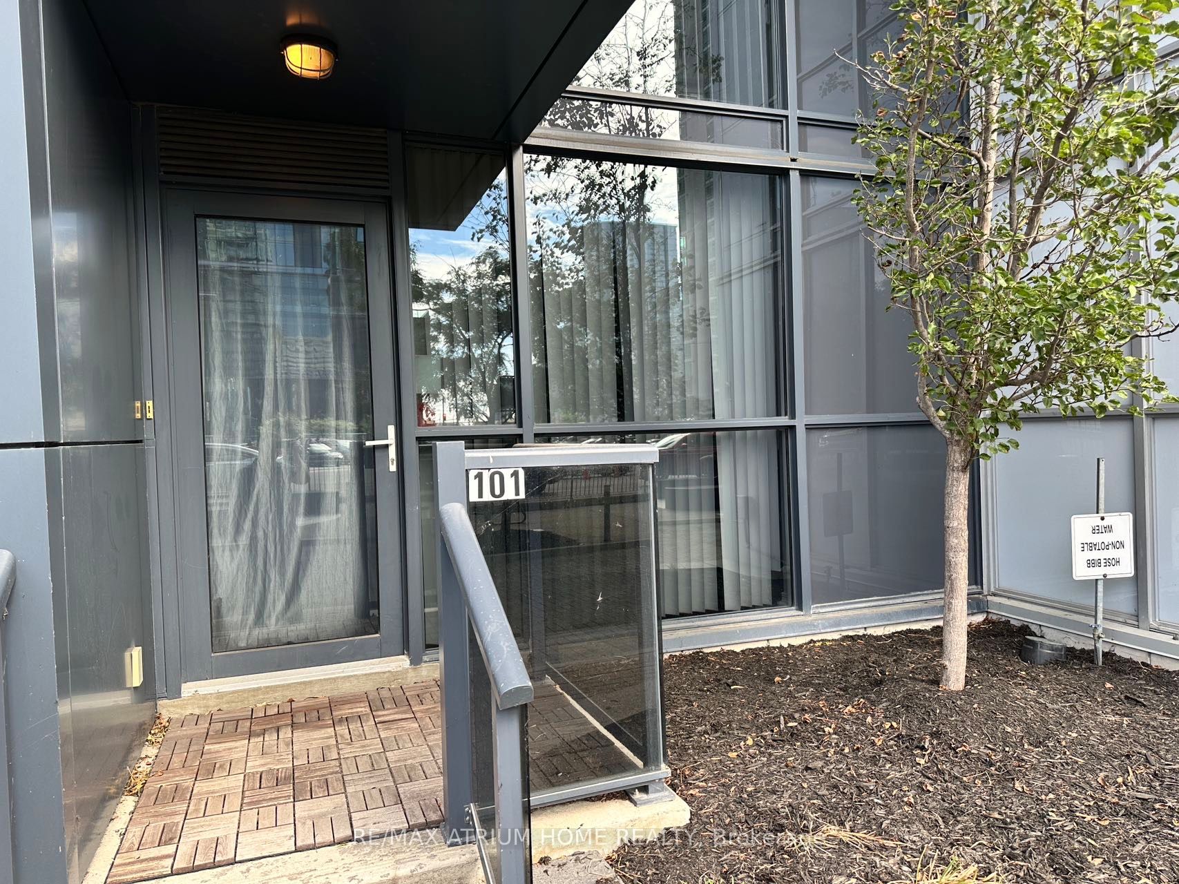 352 Front Street W, #101