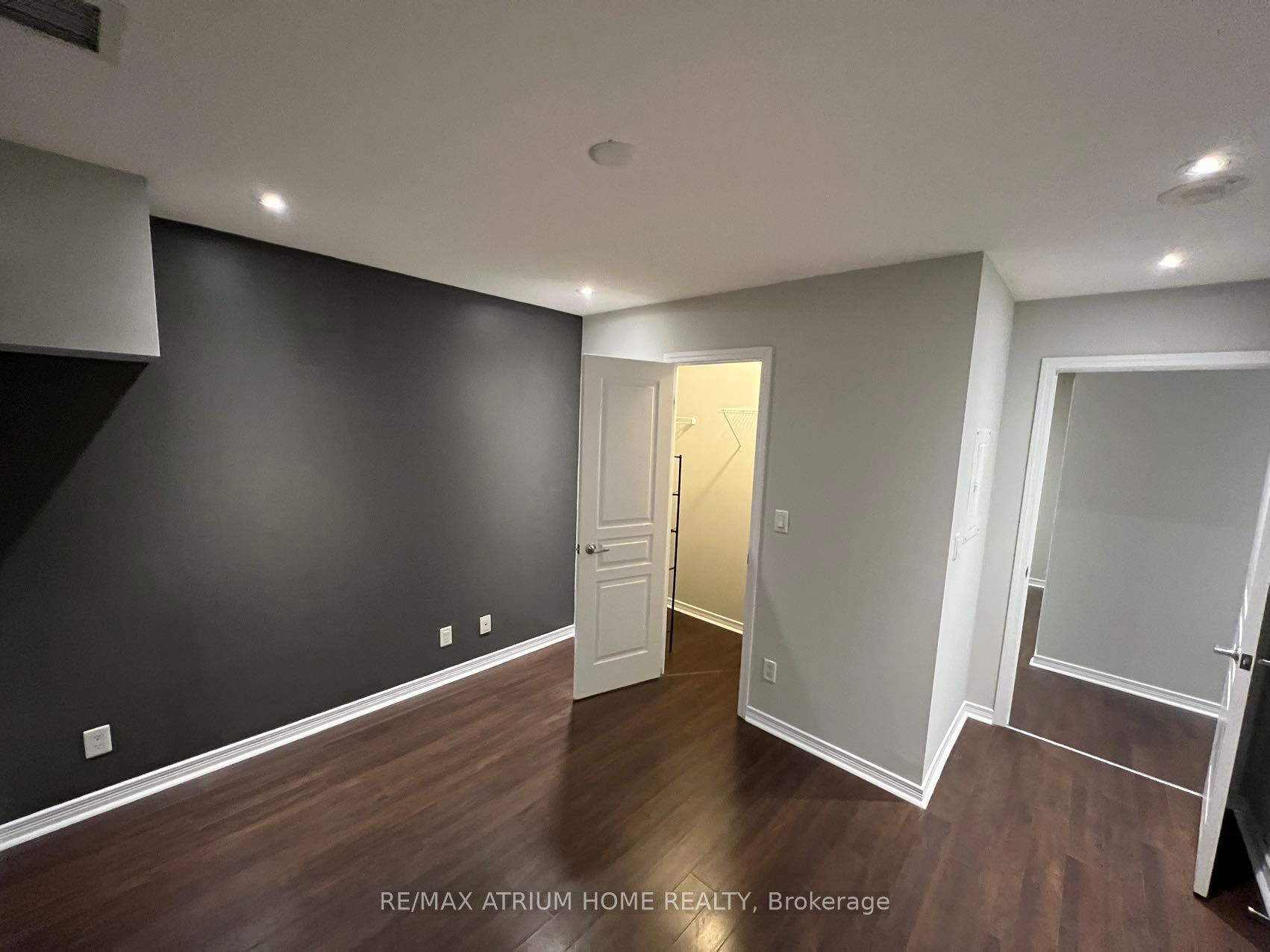 352 Front Street W, #101