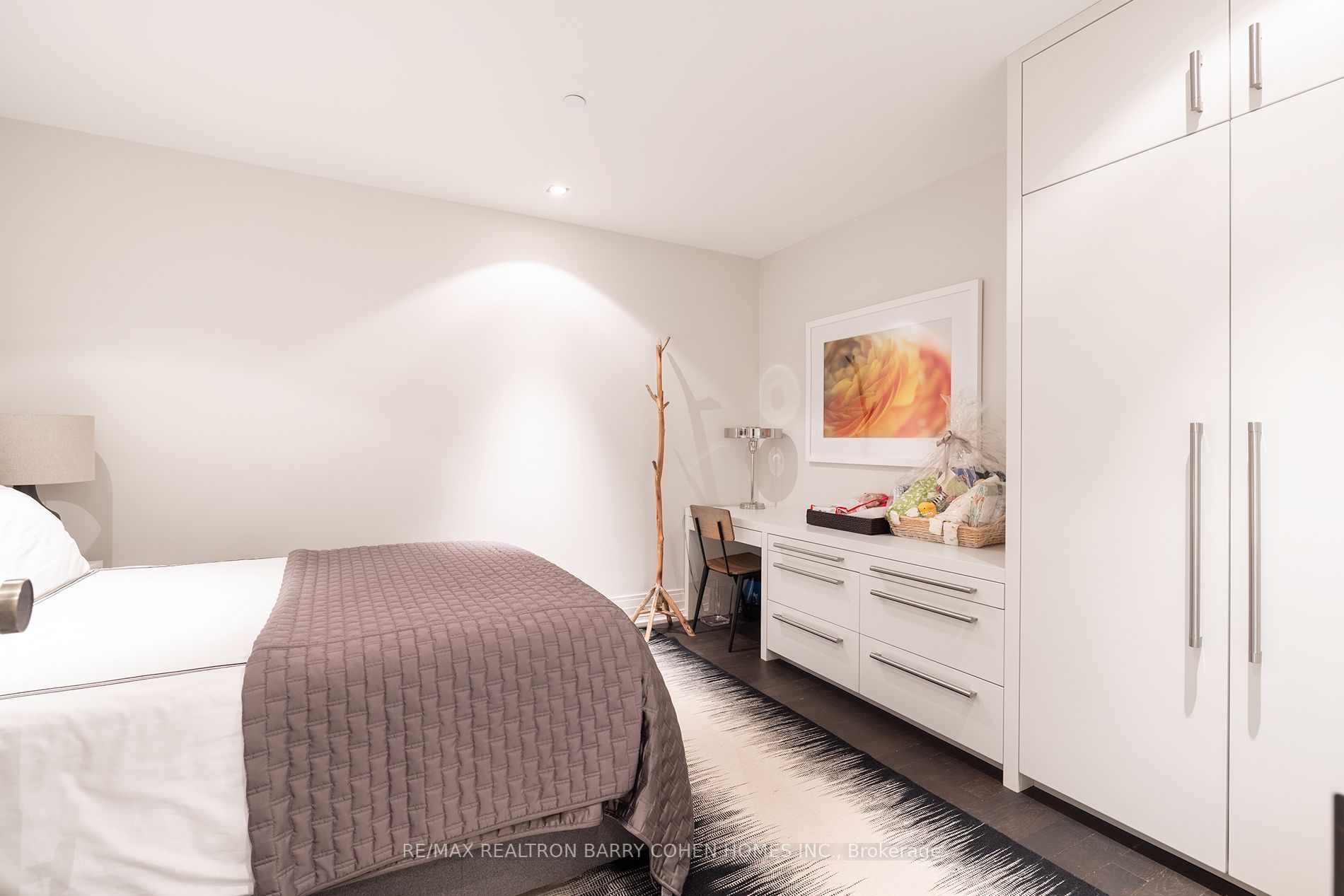 17 Ardwold Gate