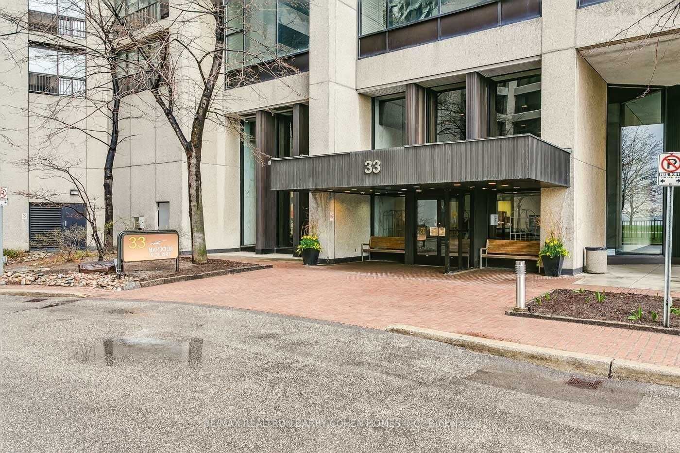 33 Harbour Square, #503