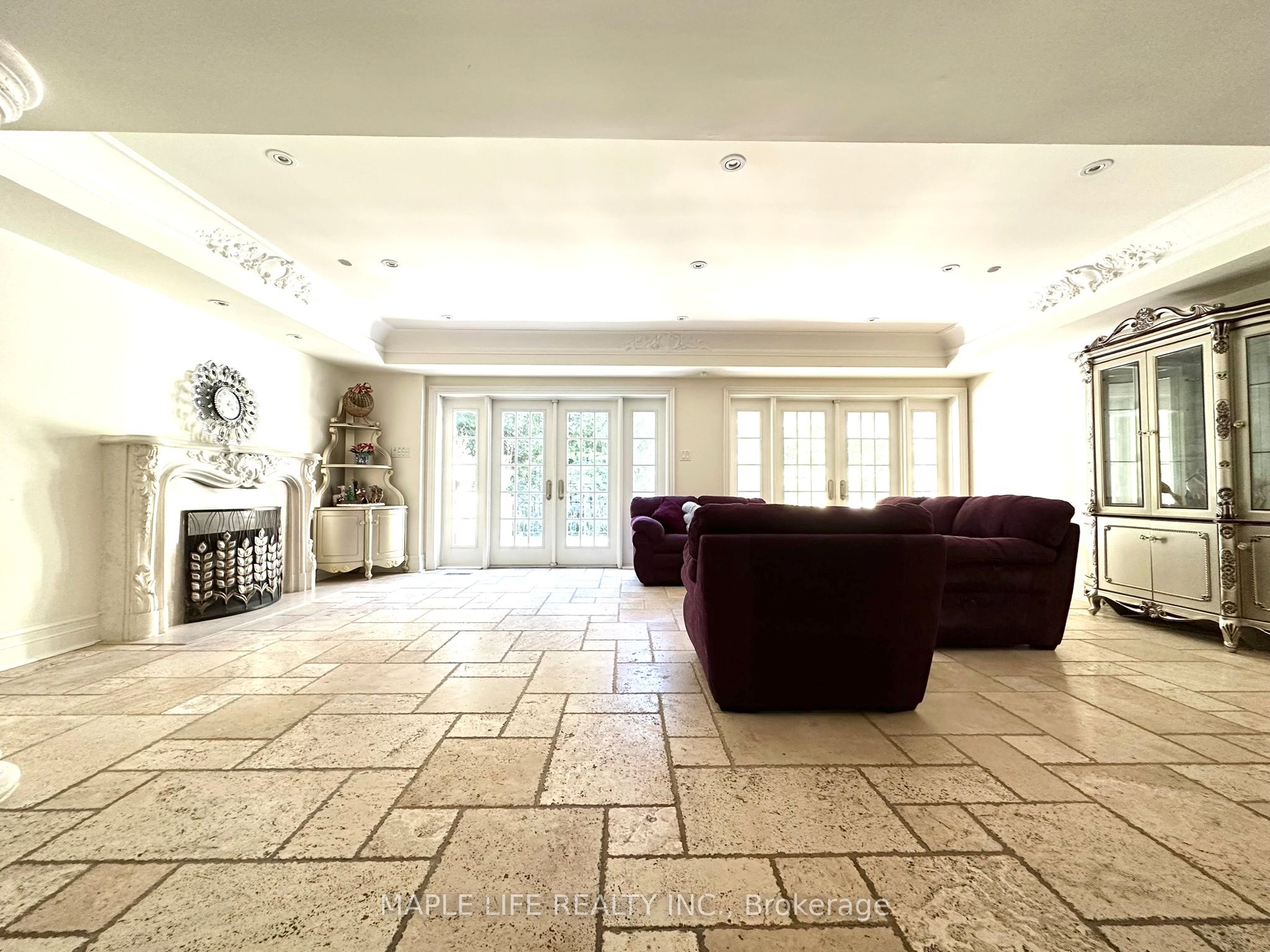 16 Brian Cliff Drive