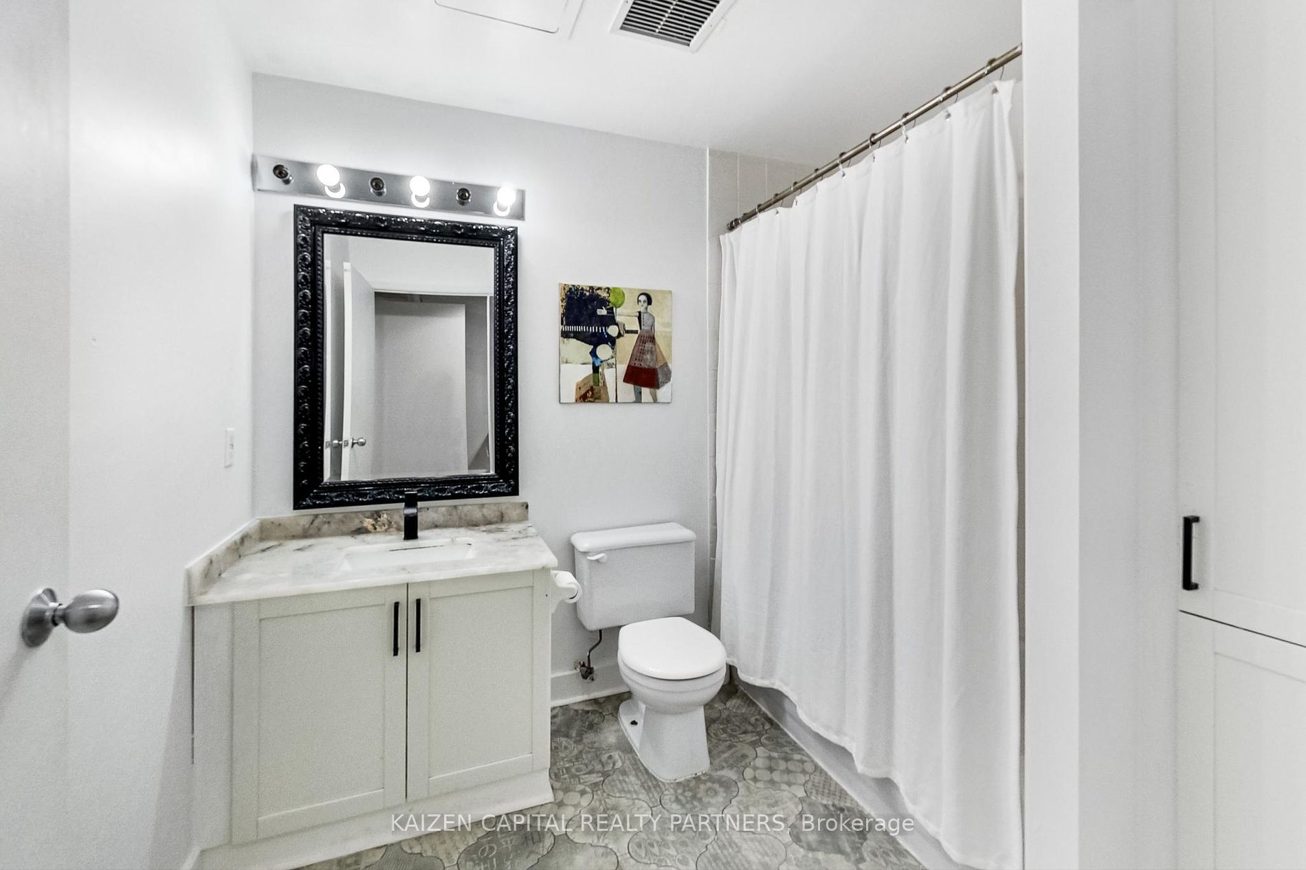90 Sherbourne Street, #103