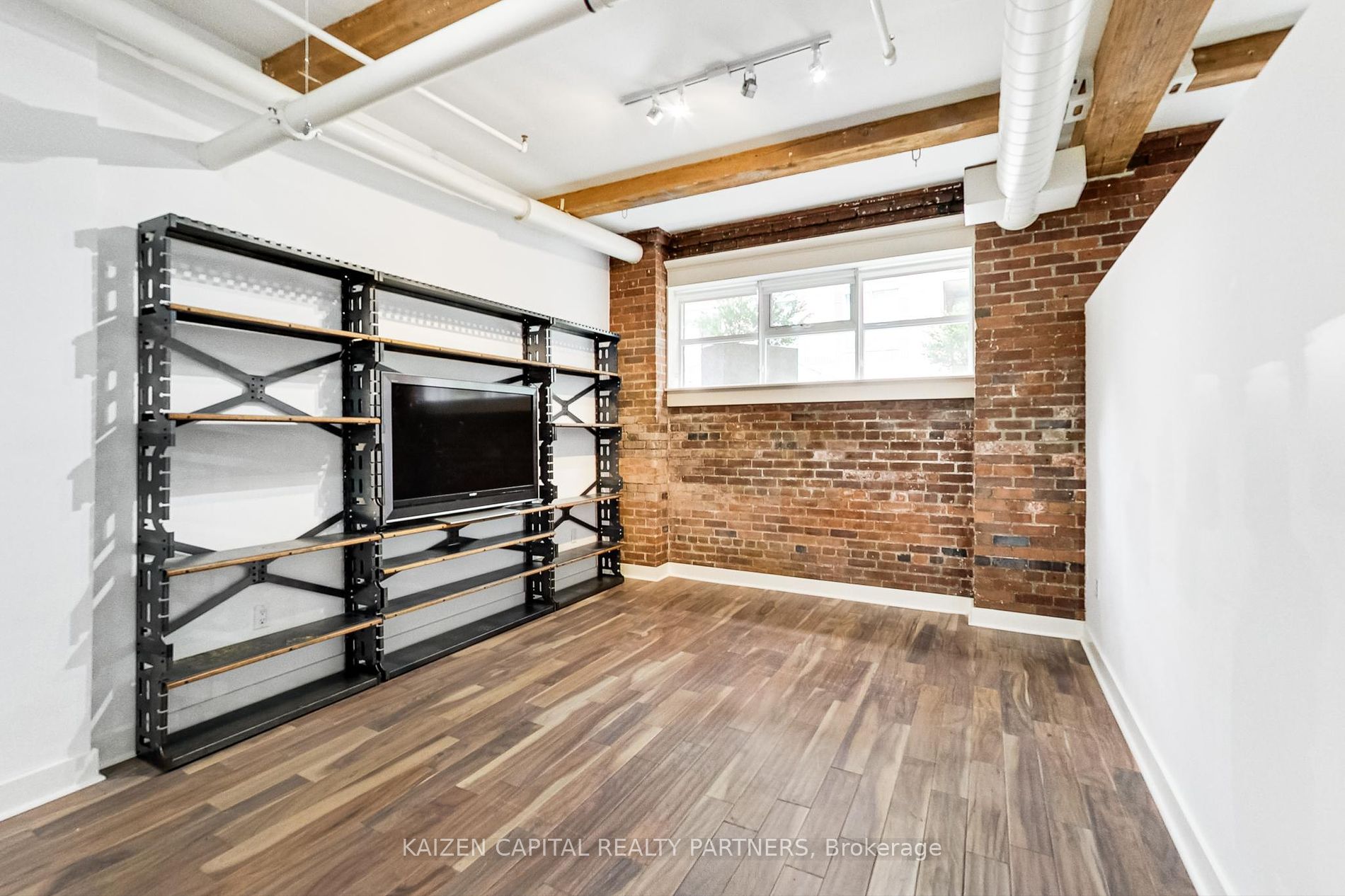 90 Sherbourne Street, #103
