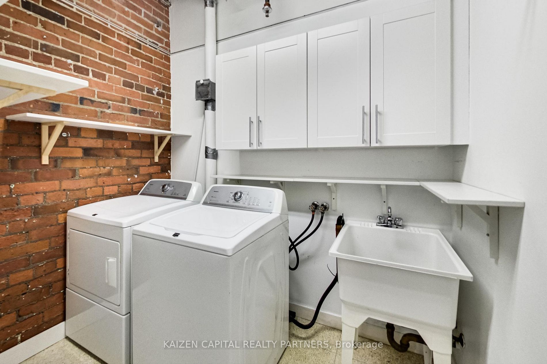 90 Sherbourne Street, #103