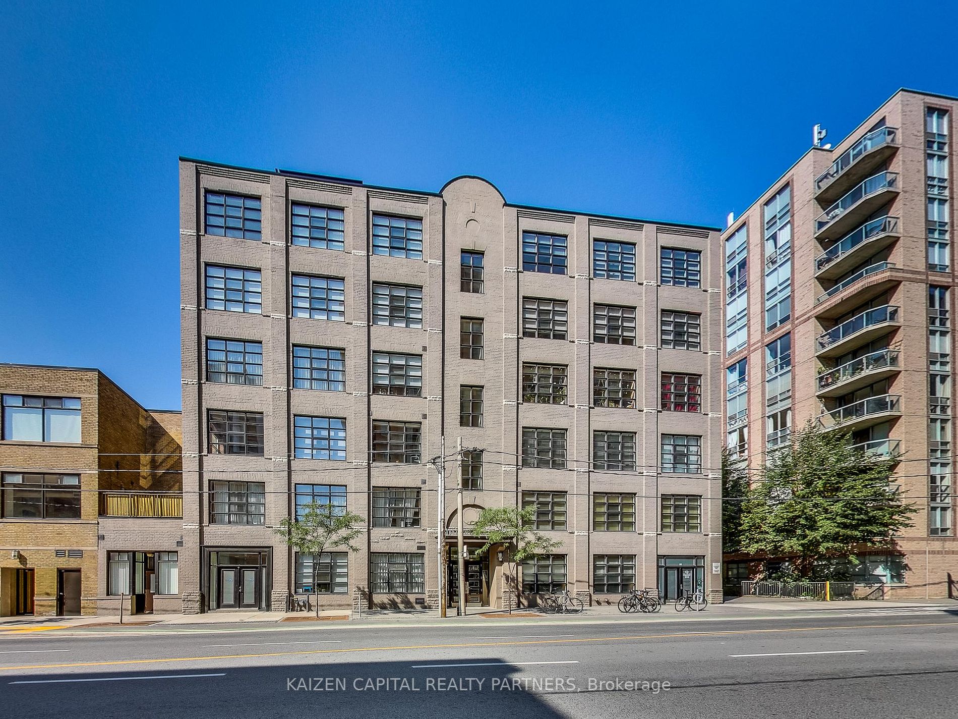 90 Sherbourne Street, #103
