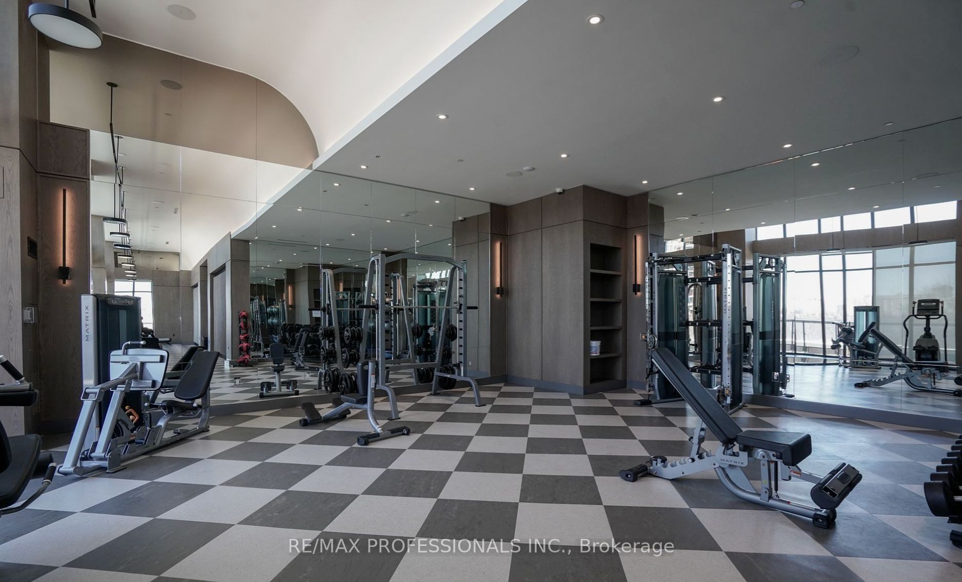 30 Inn On The Park Drive, #320