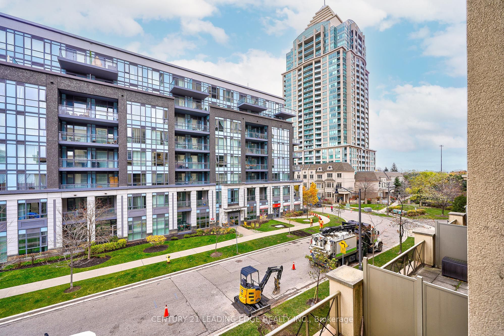 18 Kenaston Gardens, #309