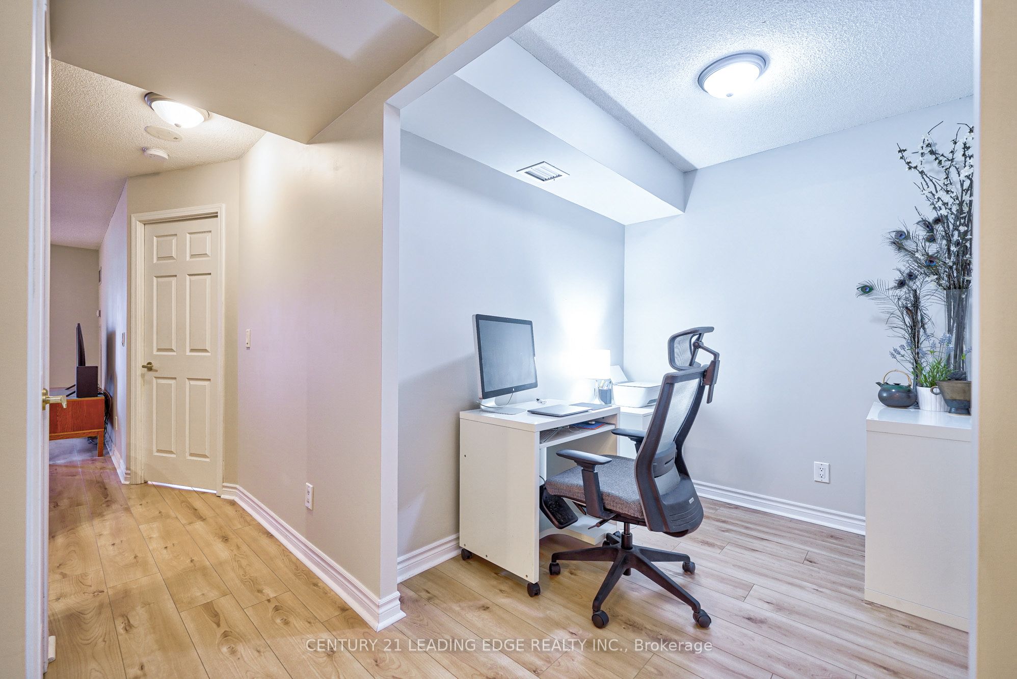 18 Kenaston Gardens, #309