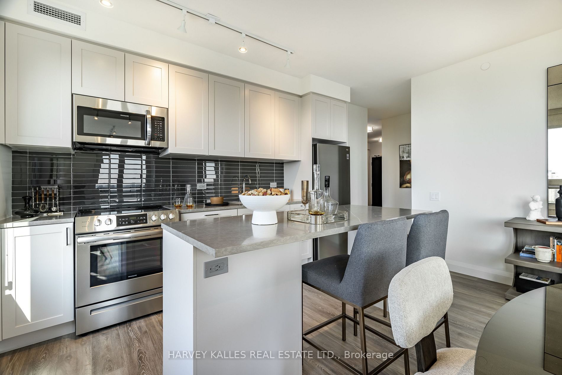 71 Redpath Avenue, #PH05