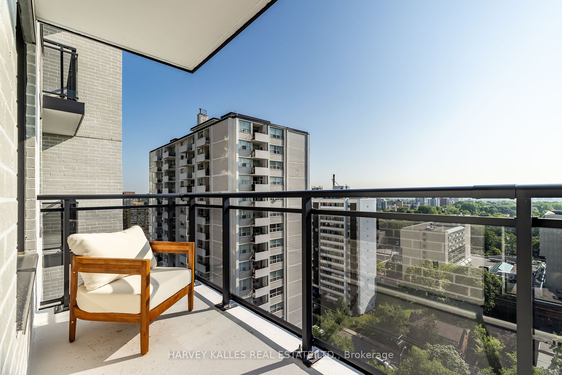 71 Redpath Avenue, #PH05
