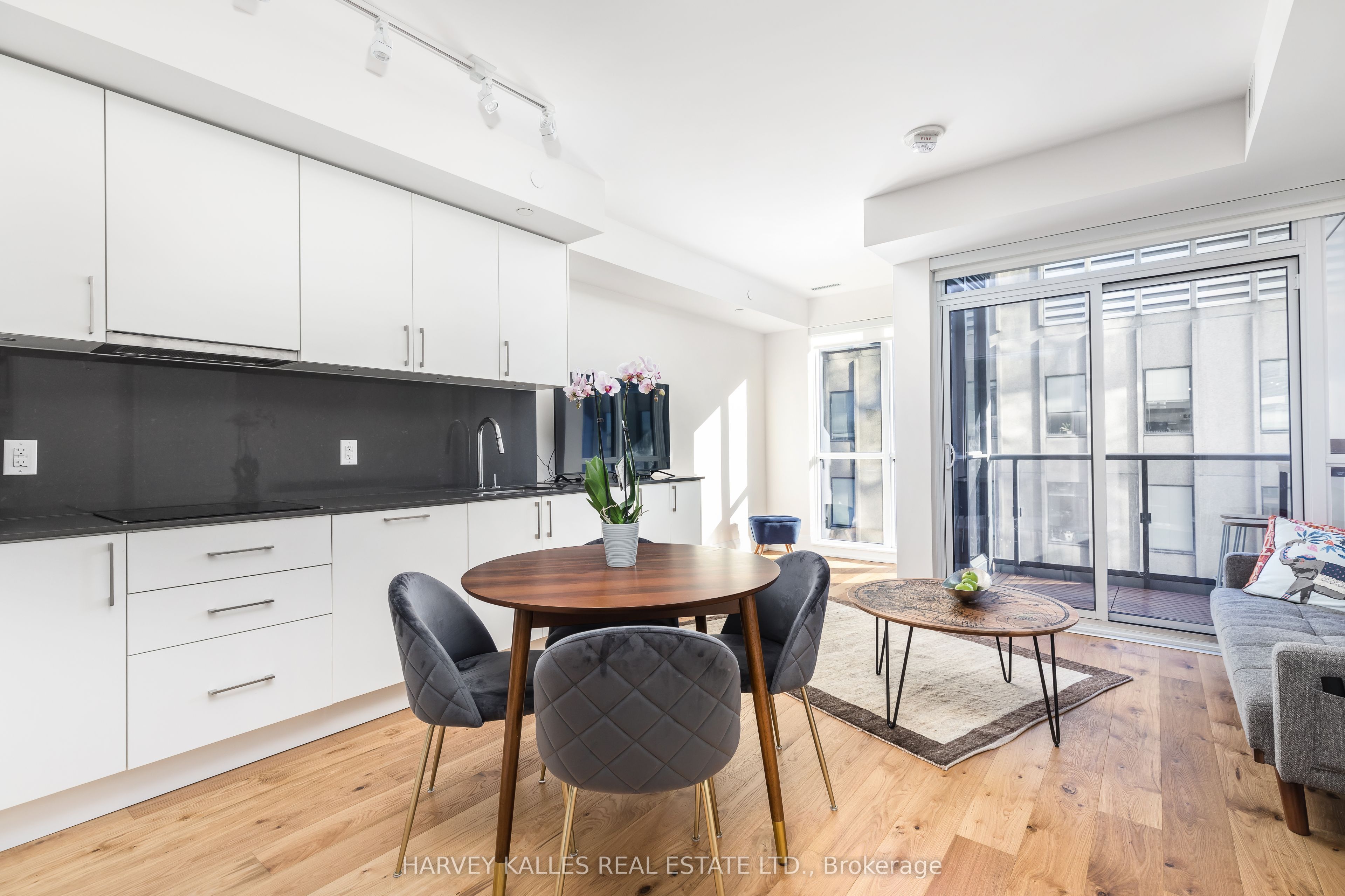 88 Cumberland Street #808