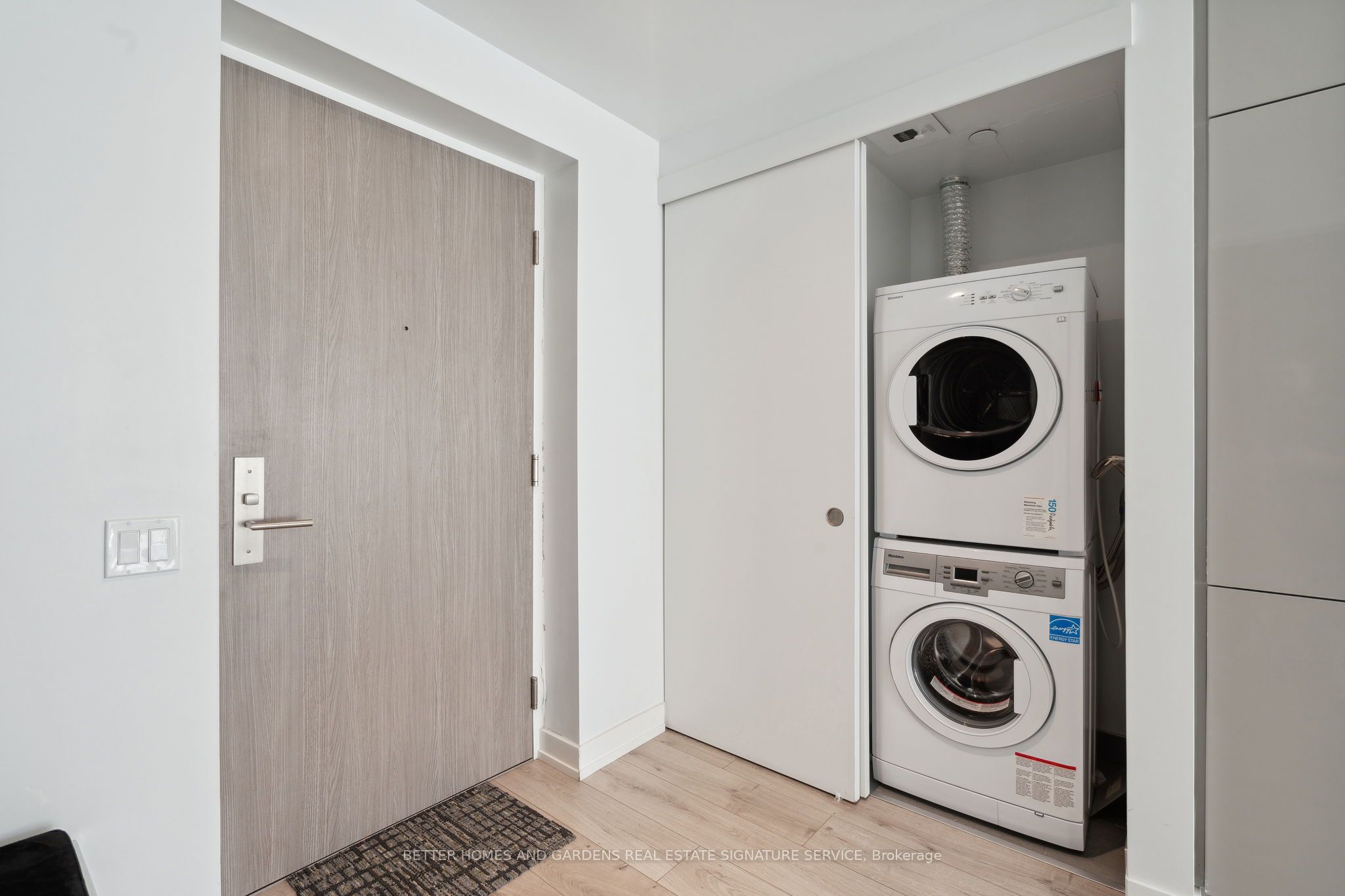 161 Roehampton Avenue, #515