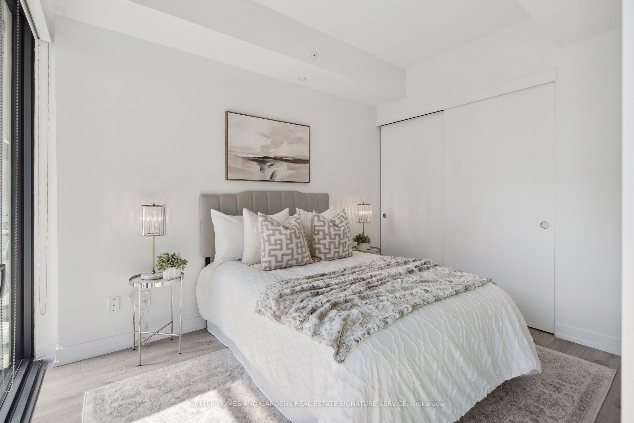 161 Roehampton Avenue, #515