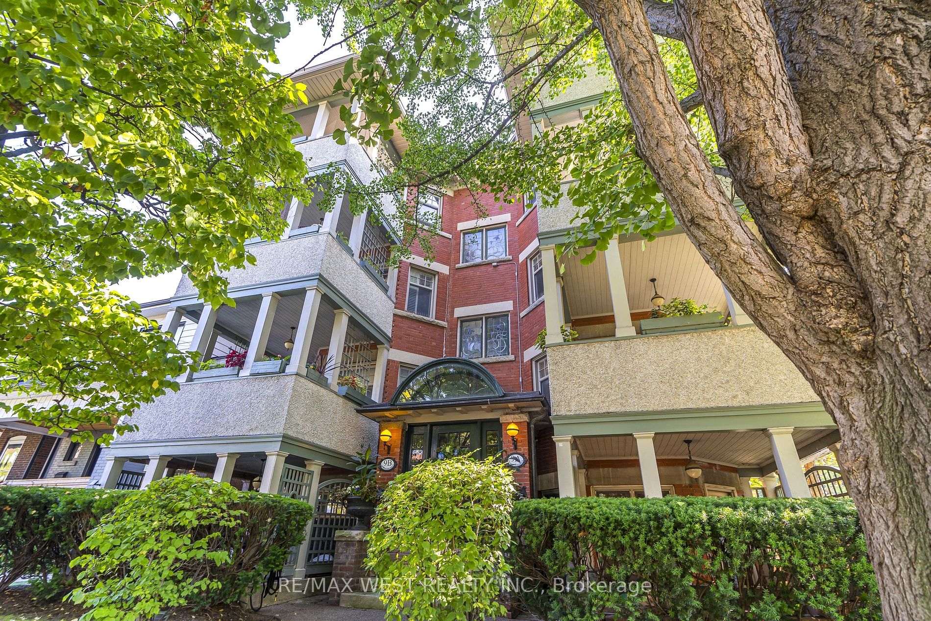 9 A&B Humewood Drive