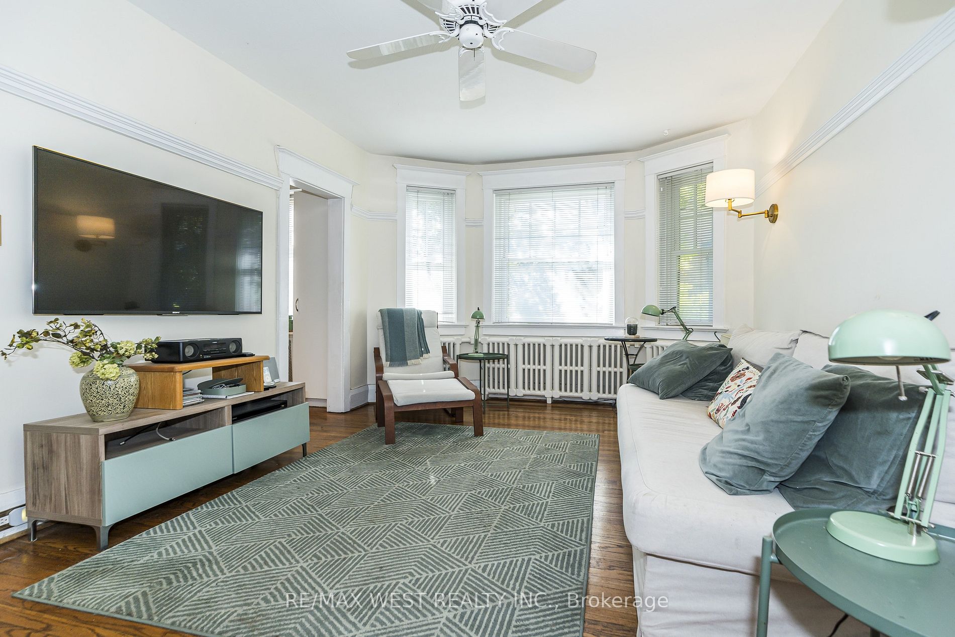 9 A&B Humewood Drive