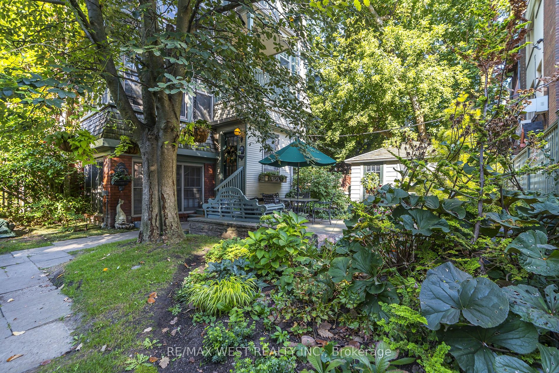 9 A&B Humewood Drive