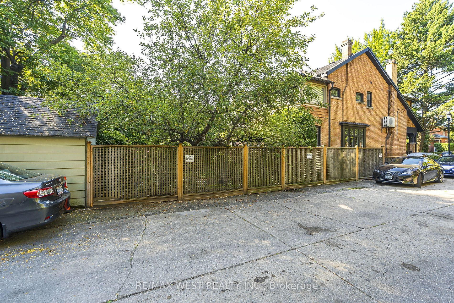 9 A&B Humewood Drive