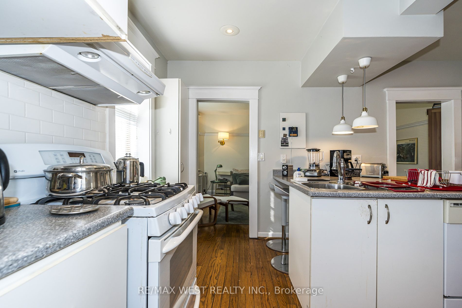 9 A&B Humewood Drive