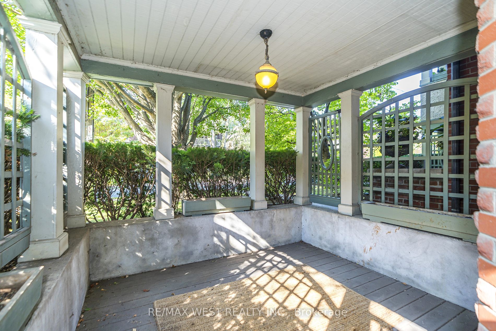 9 A&B Humewood Drive