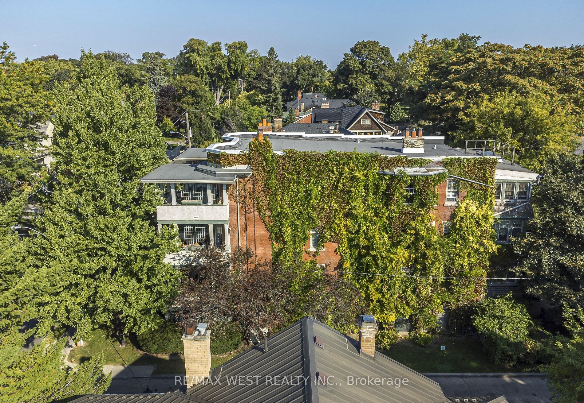 9 A&B Humewood Drive