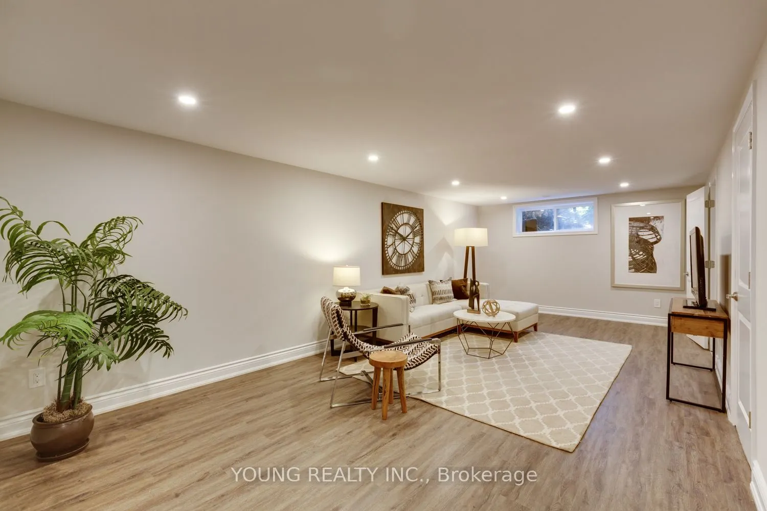 21 Bathford Crescent