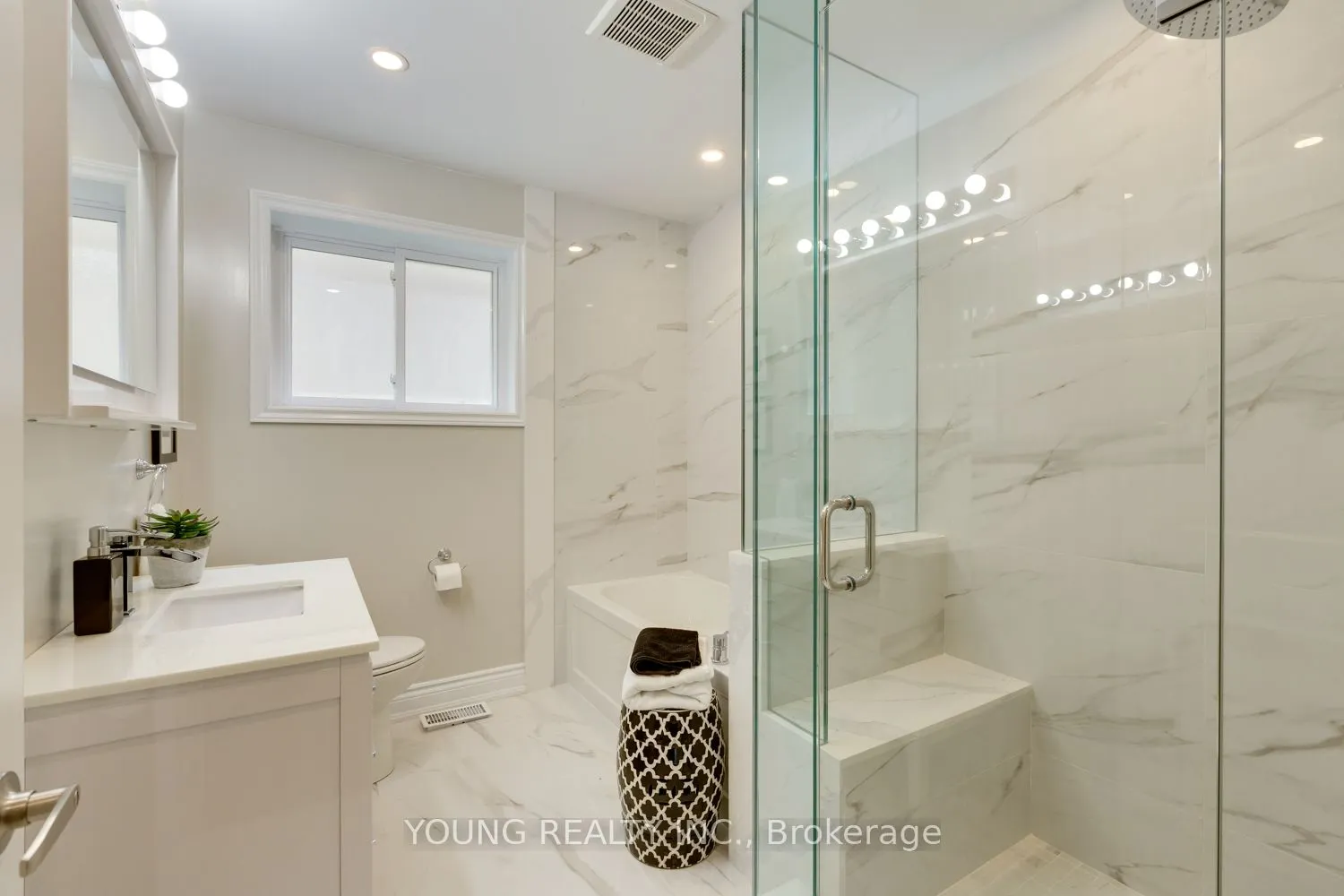 21 Bathford Crescent