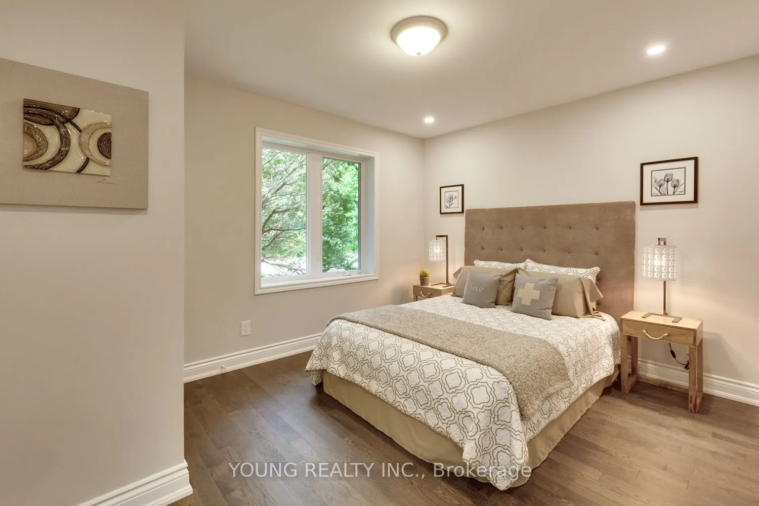 21 Bathford Crescent