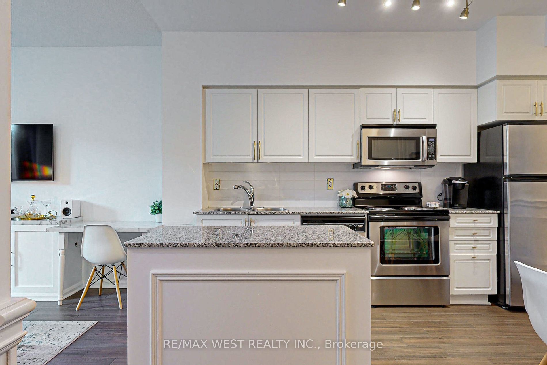 209 Fort York Boulevard #355