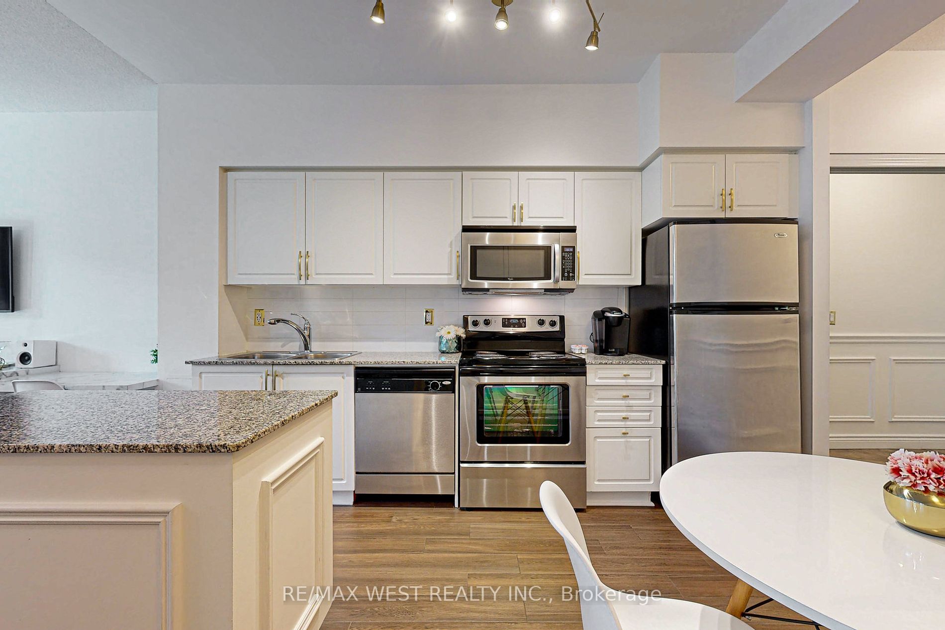 209 Fort York Boulevard #355