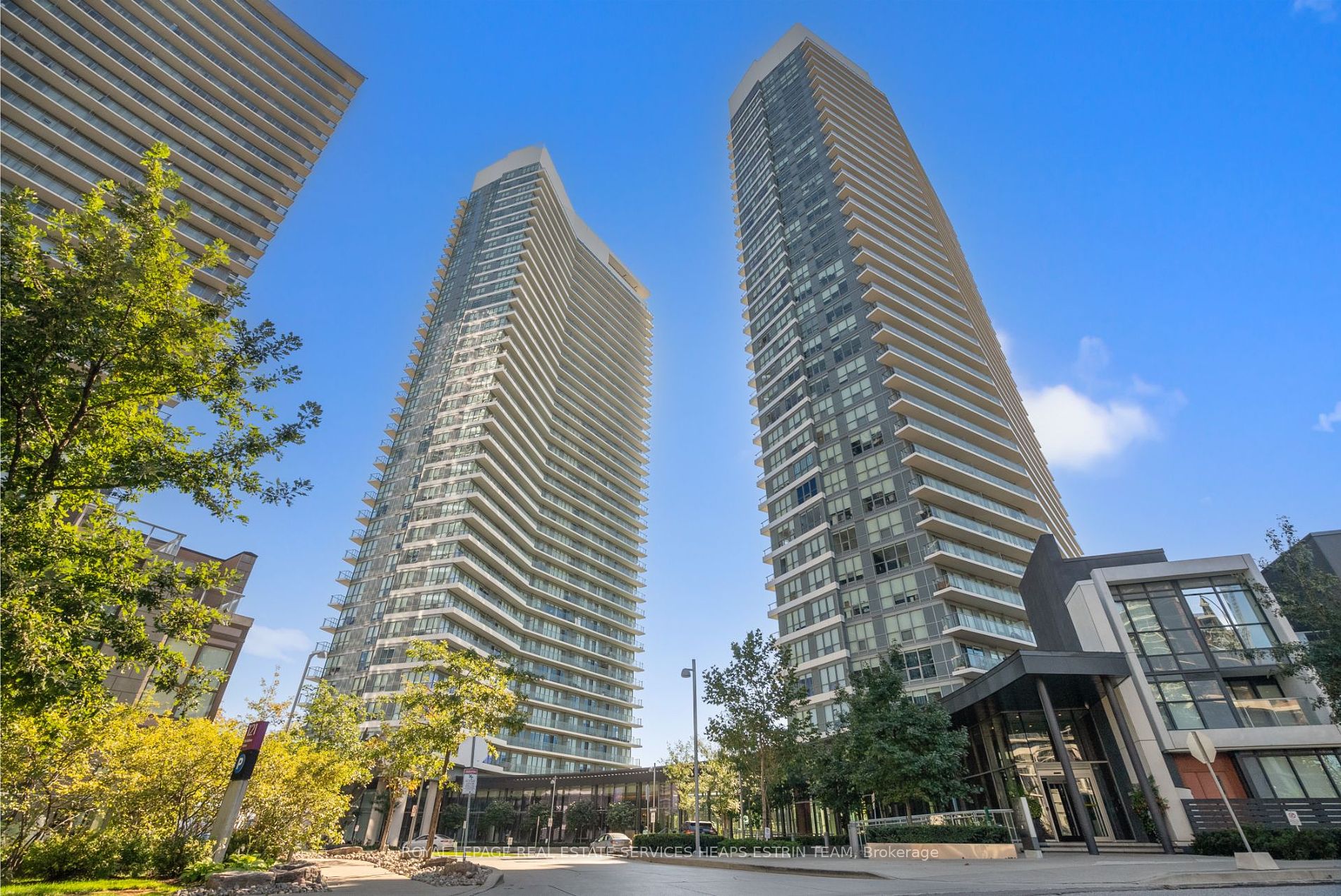 115 Mcmahon Drive, #2711