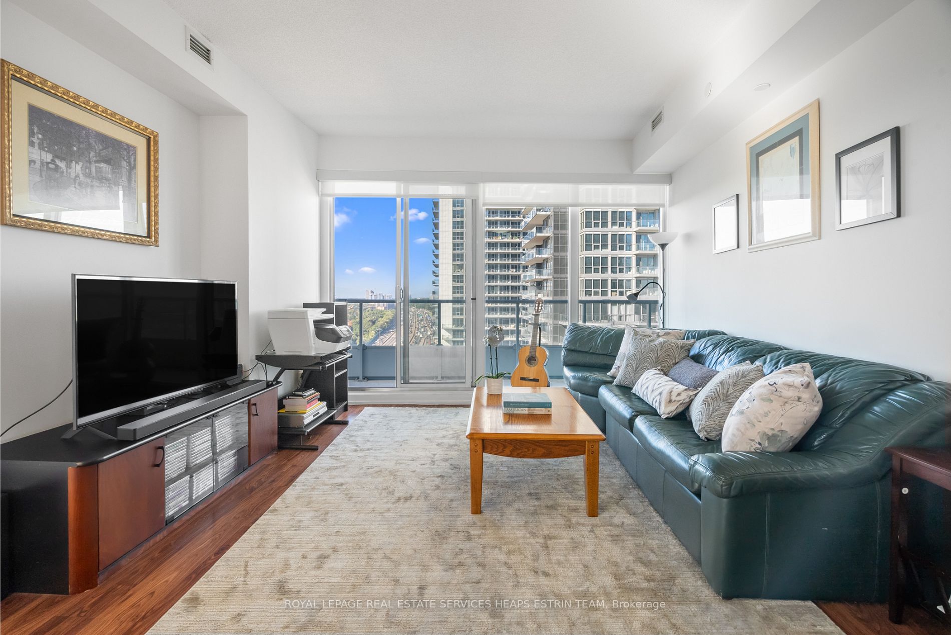 115 Mcmahon Drive, #2711