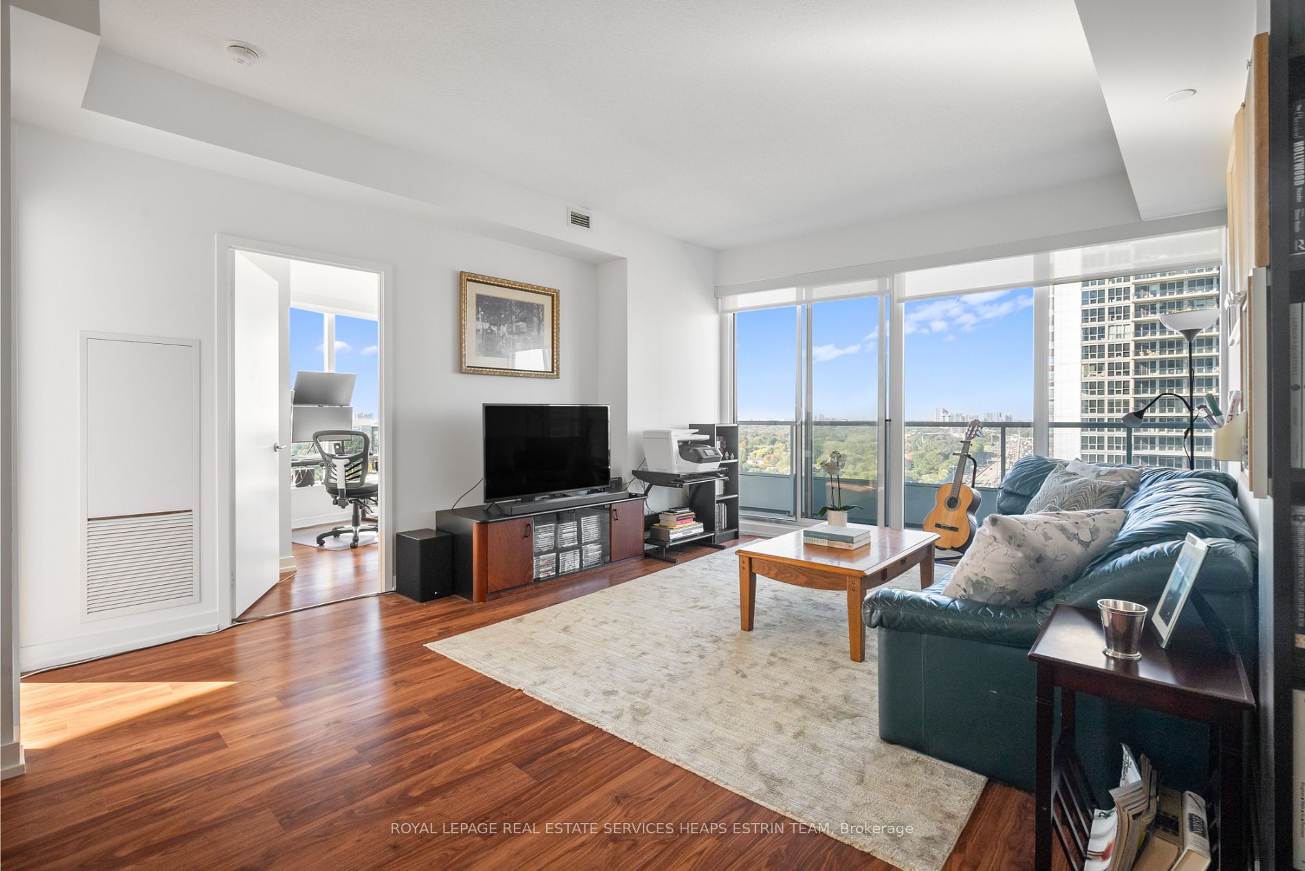 115 Mcmahon Drive, #2711