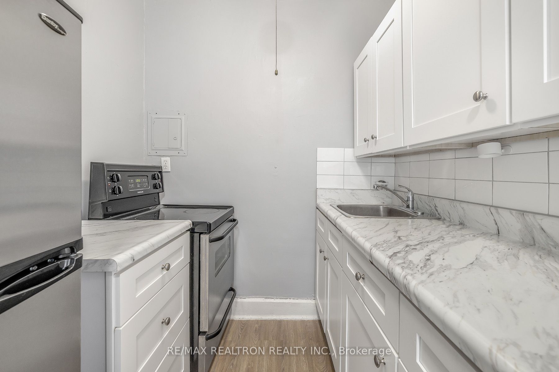 1 Mallory Gardens #4