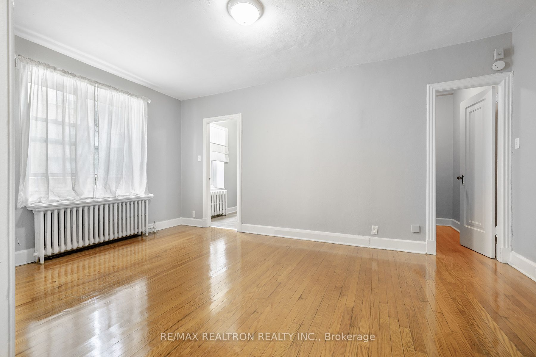 1 Mallory Gardens #4
