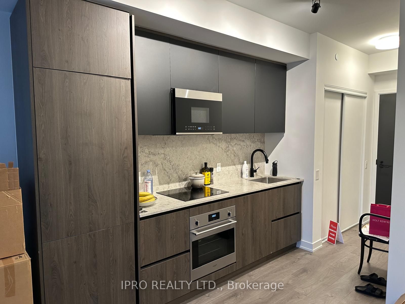 108 Peter Street #2008