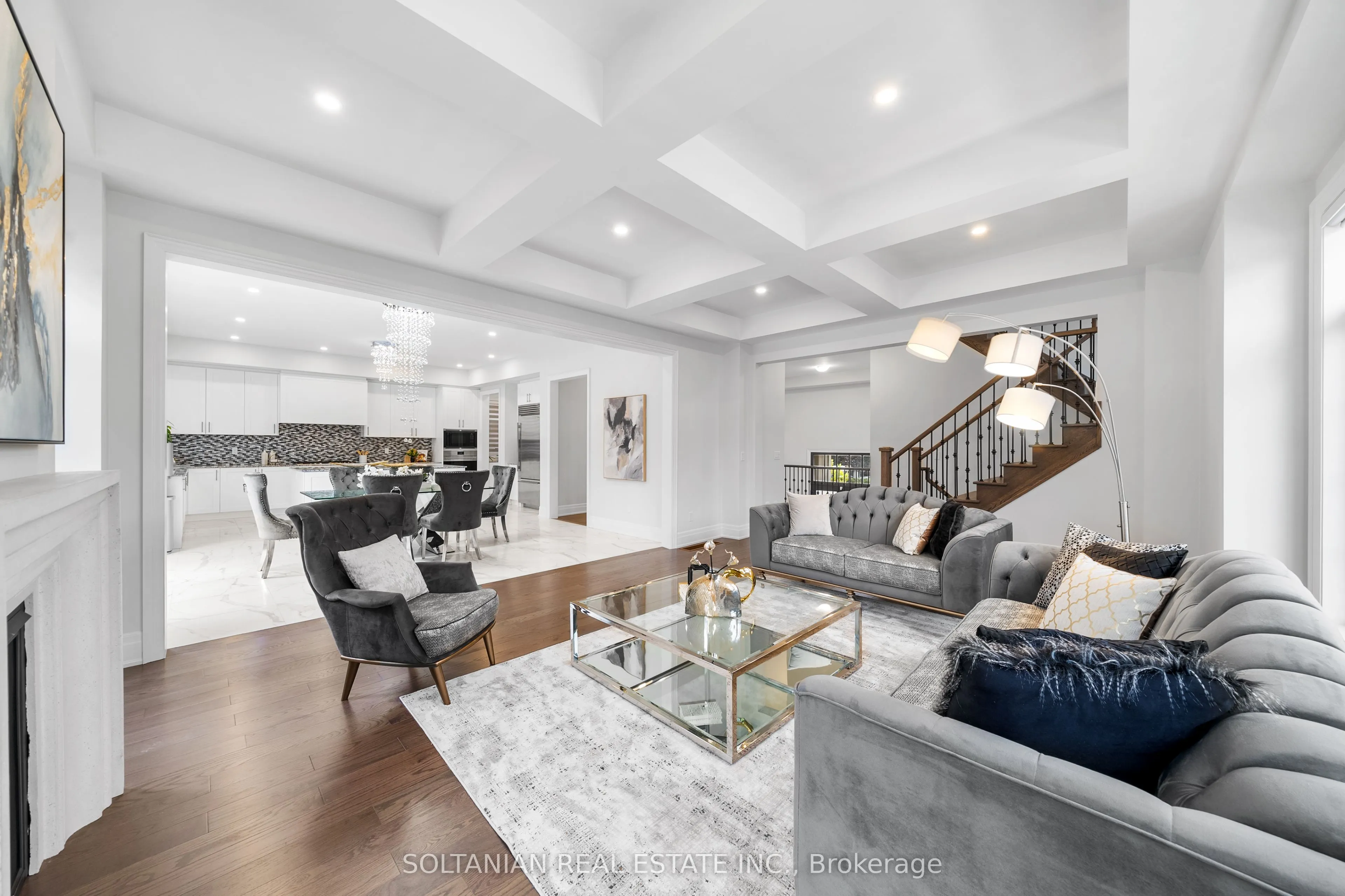 168 Cummer Avenue