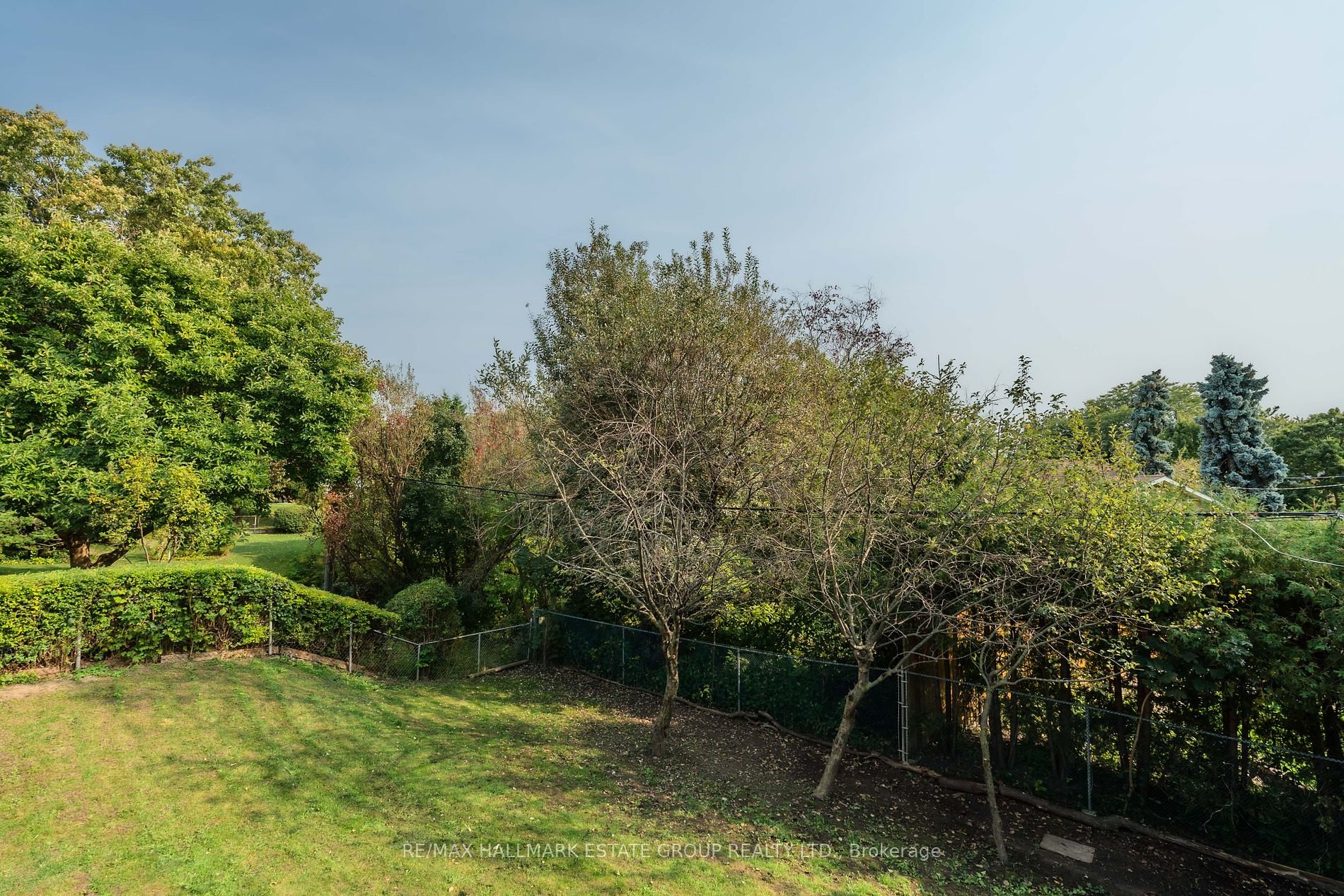 215 Sloane Avenue