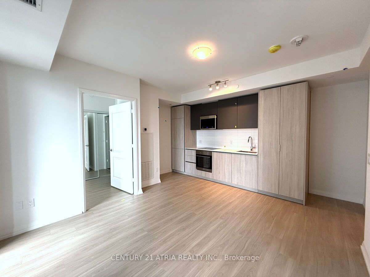 8 Widmer Street #LPH01