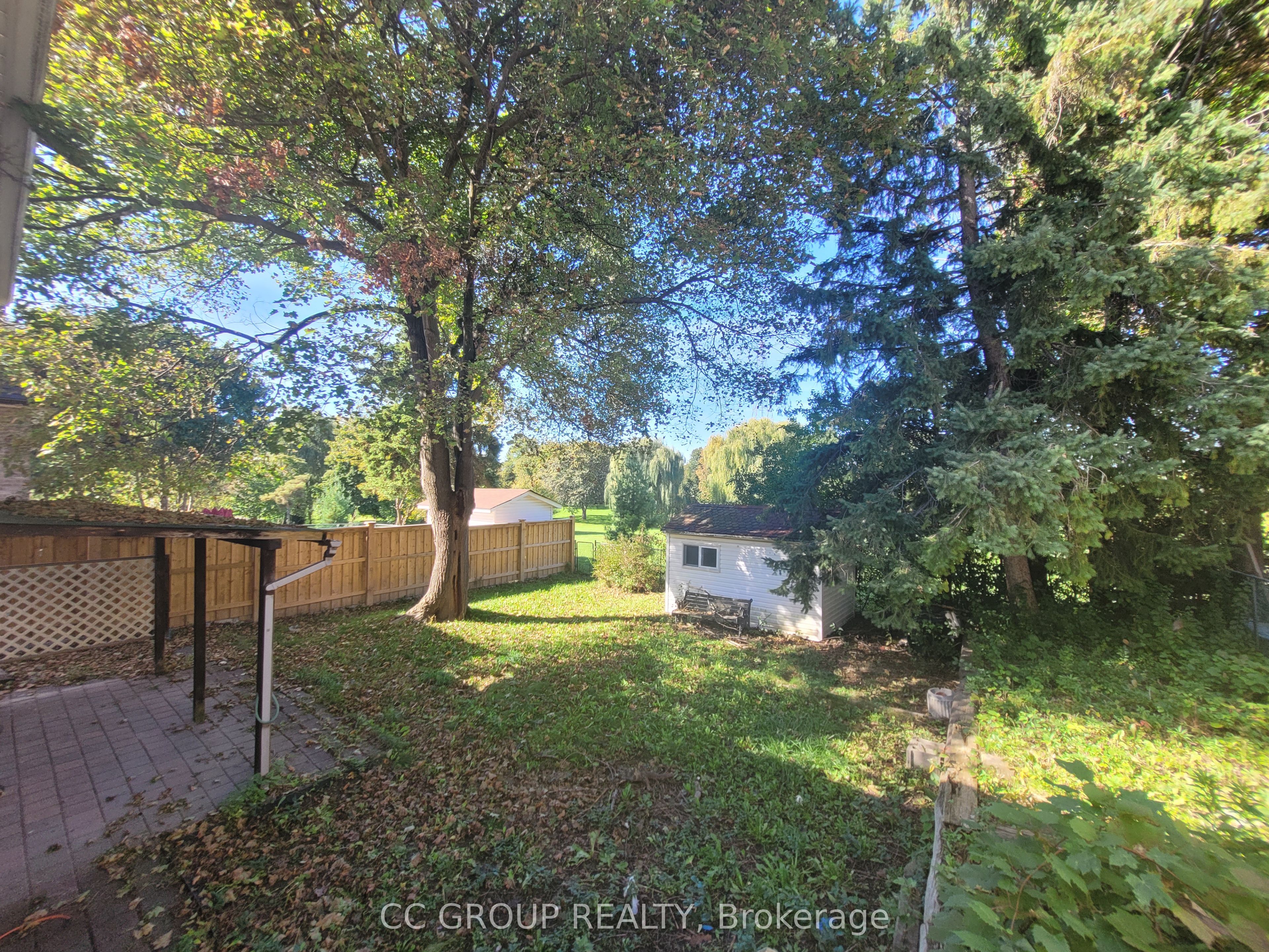25 Lehar Crescent