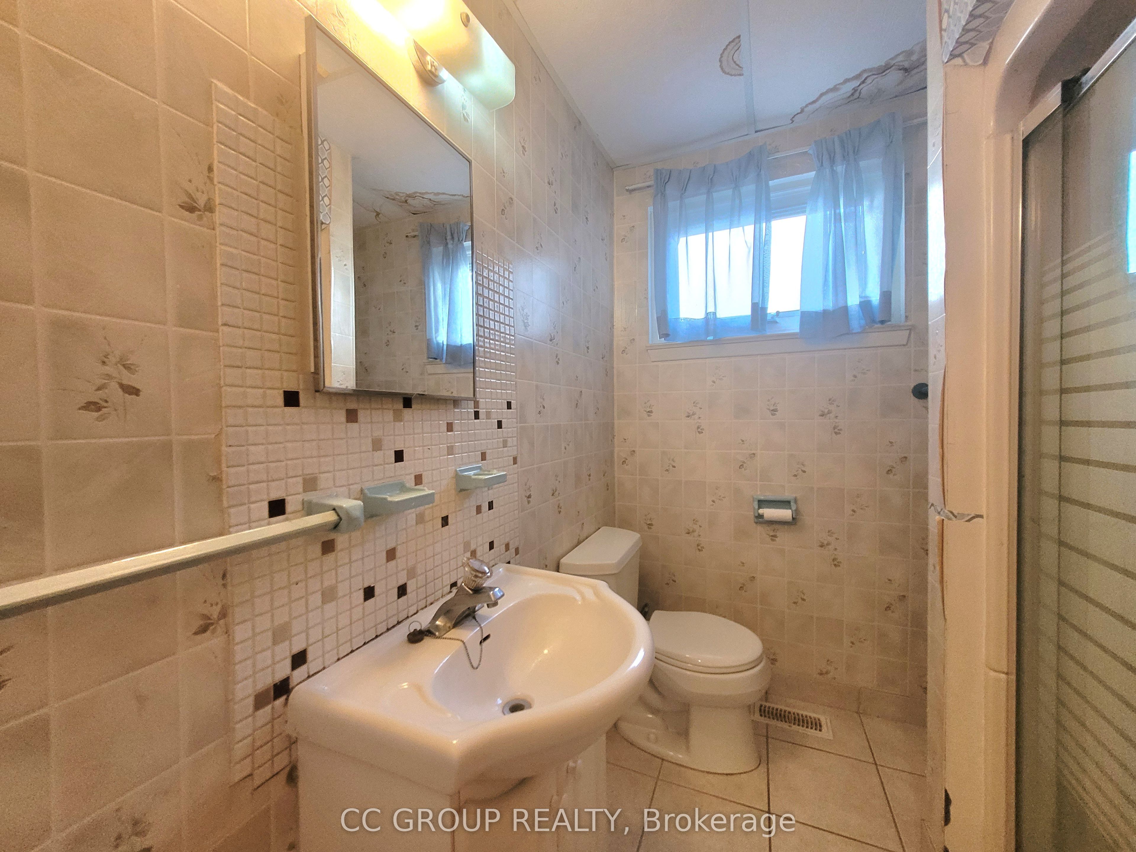 25 Lehar Crescent