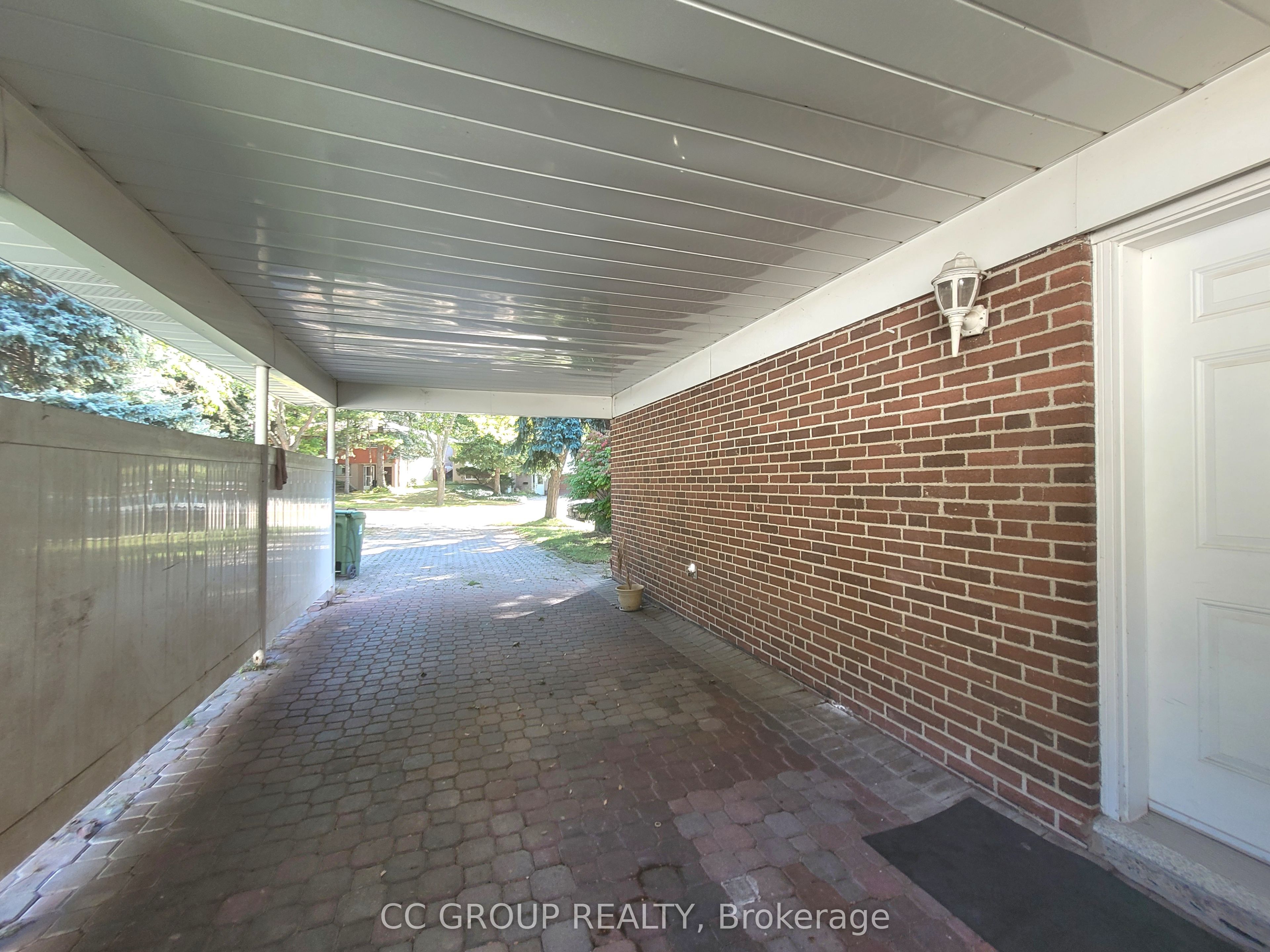 25 Lehar Crescent