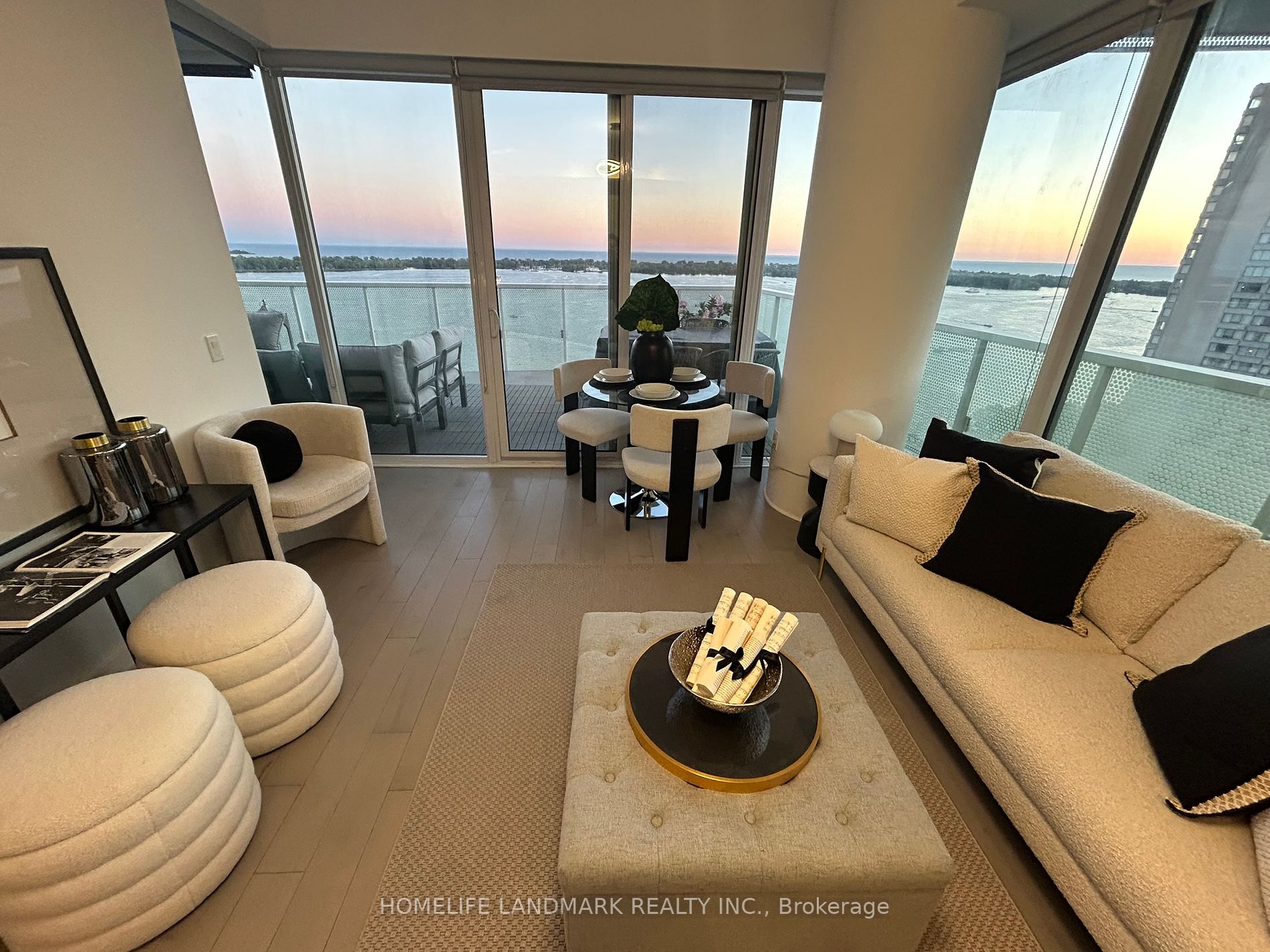 15 Queens Quay E, #2304