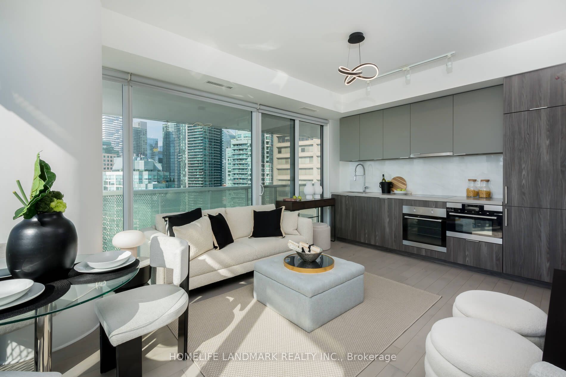 15 Queens Quay E, #2304