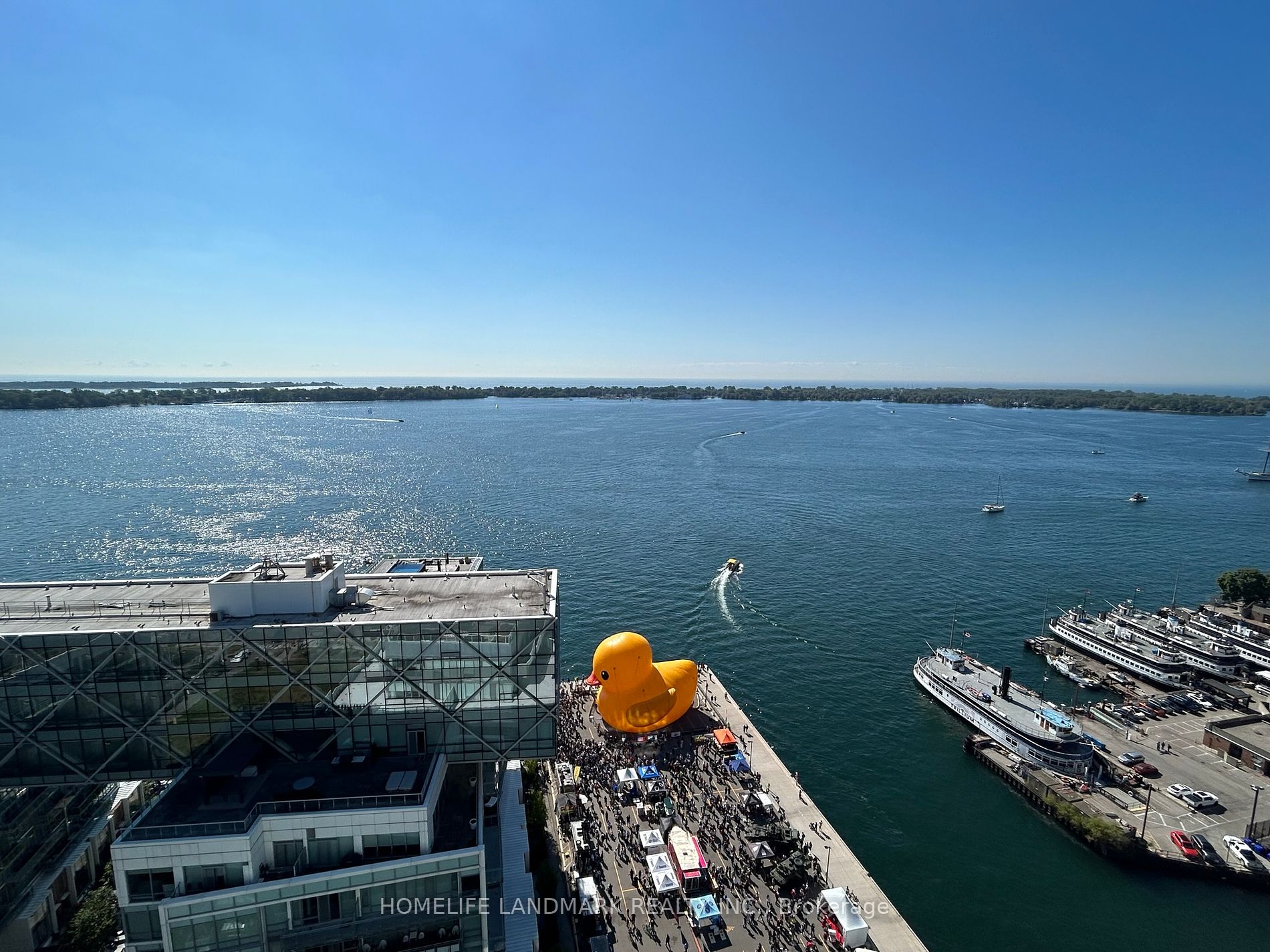 15 Queens Quay E, #2304