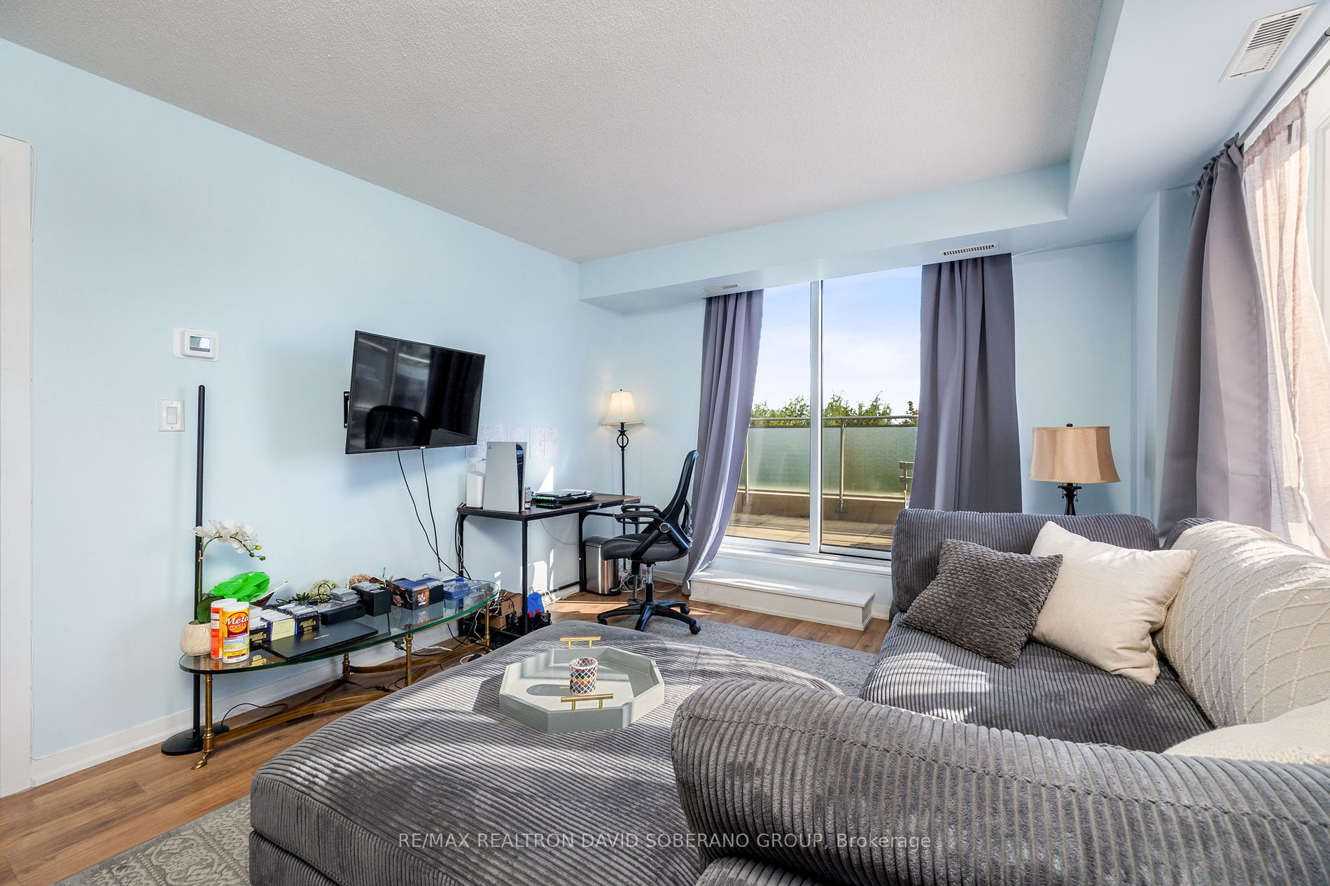 801 Sheppard Avenue W, #608